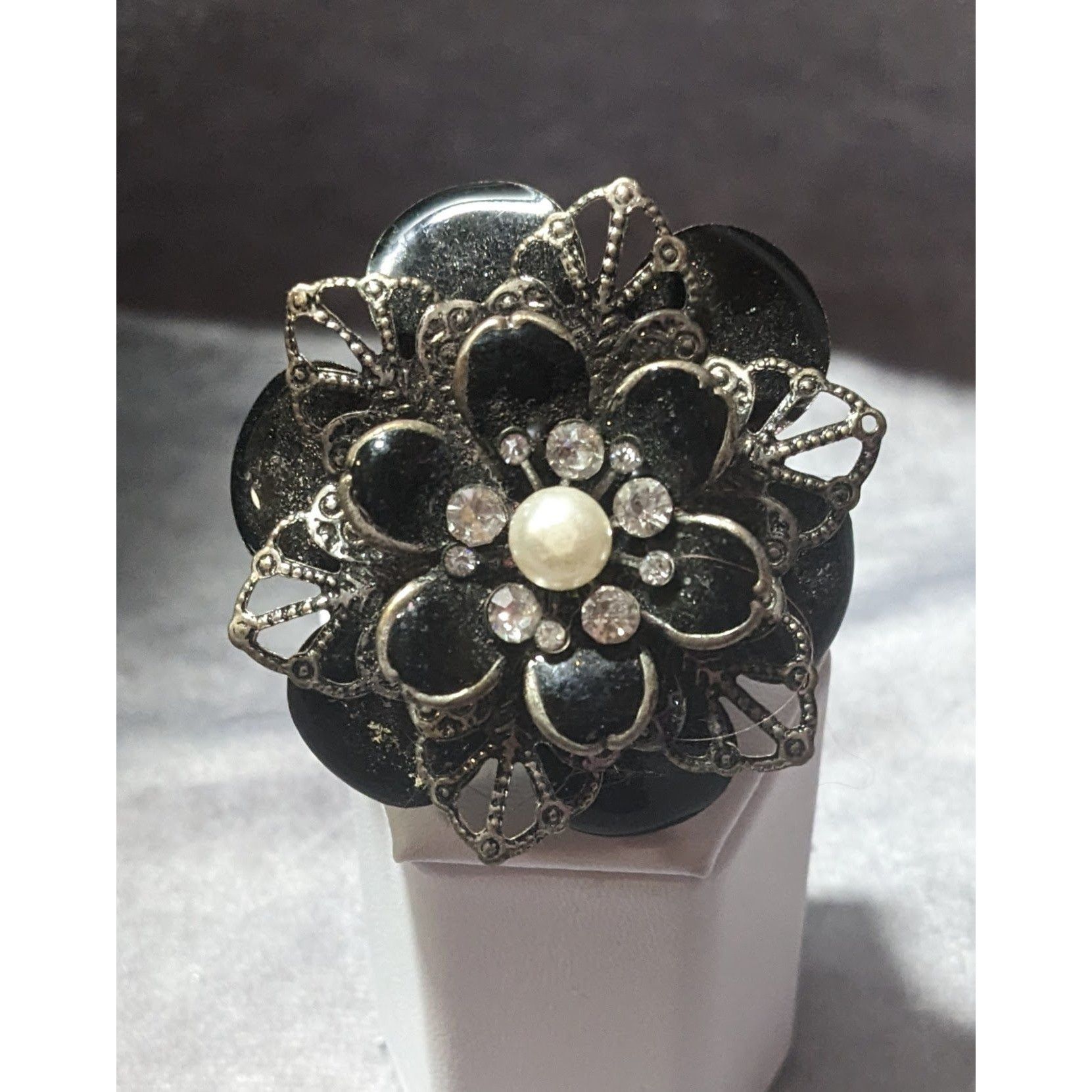 Other Vintage Whimsygoth Floral Black And Silver Tone Statement St Size ONE SIZE - 7 Thumbnail