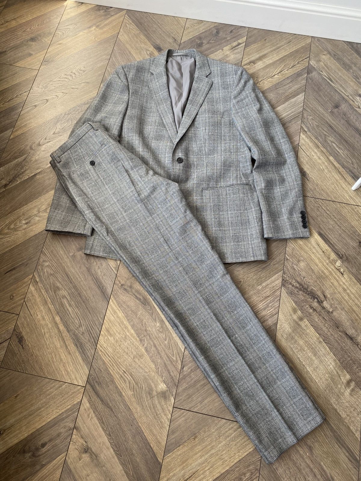 Hugo Boss Vintage Hugo Boss Wool Suit Size 50R - 1 Thumbnail