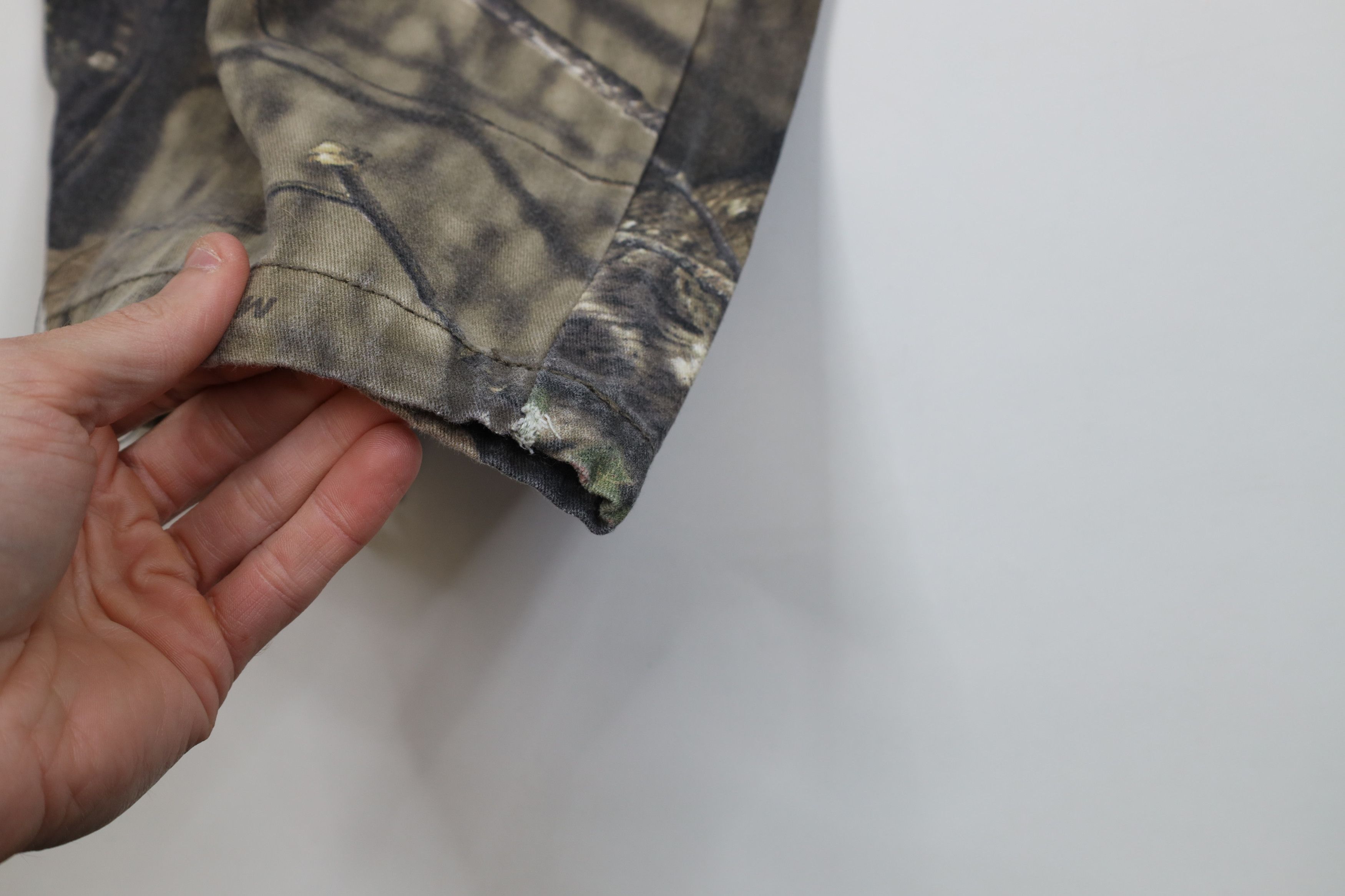Vintage Vintage Y2K Streetwear Mossy Oak Camouflage Wide Leg Pants Size 40" / US 18 - 5 Thumbnail