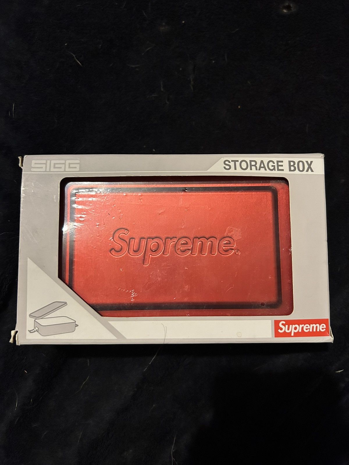 Authentic Rare zsuidehr Red) SIGG Supreme Storage Box!