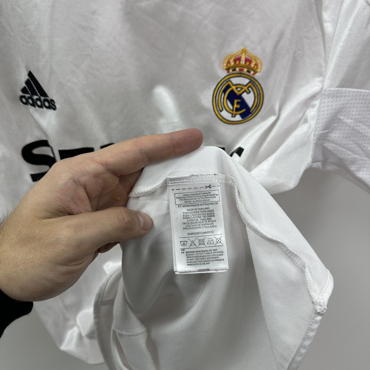 Vintage Vintage 00s Real Madrid Soccer Jersey Zidane Adidas y2k hype Size US M / EU 48-50 / 2 - 13 Thumbnail
