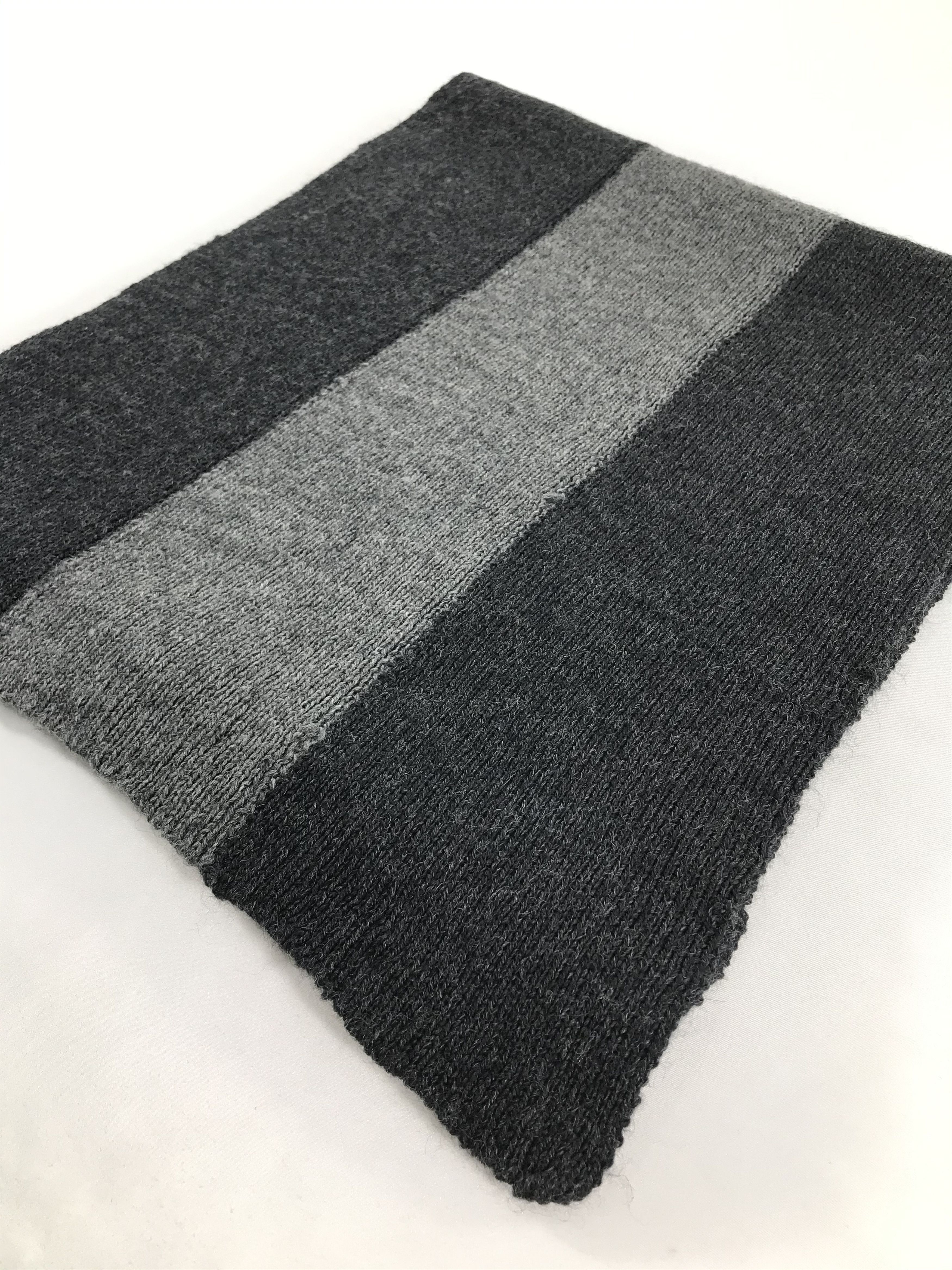 DKNY Vintage DKNY Scarf/Muffler/Neckwear MF1464 Size ONE SIZE - 3 Thumbnail