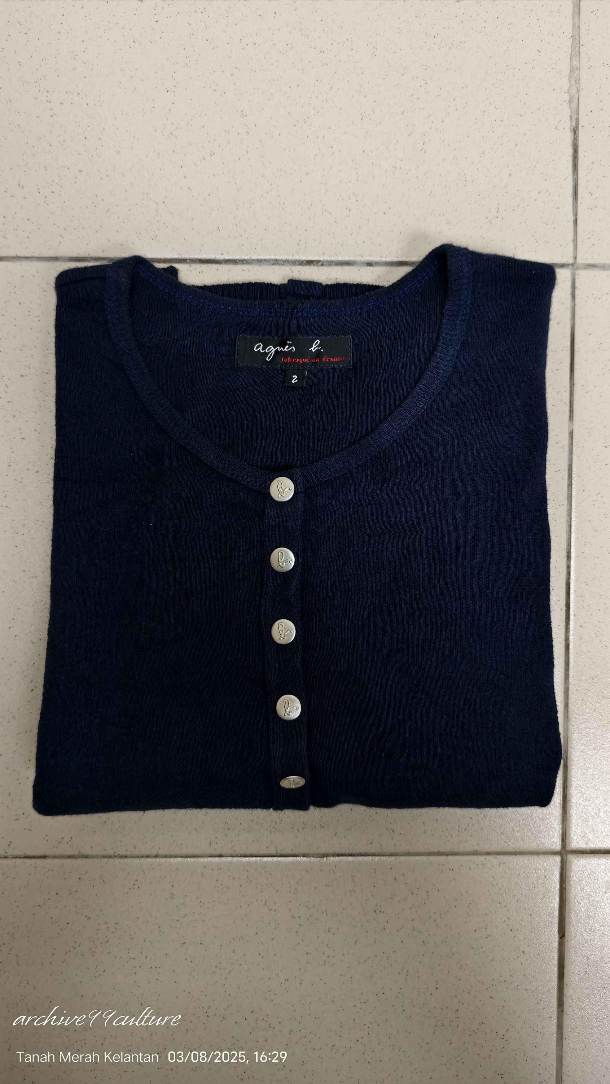 agnes b. The "Swing" snap cardigan, a fitted with snap buttons Size XS / US 0-2 / IT 36-38 - 12 Thumbnail