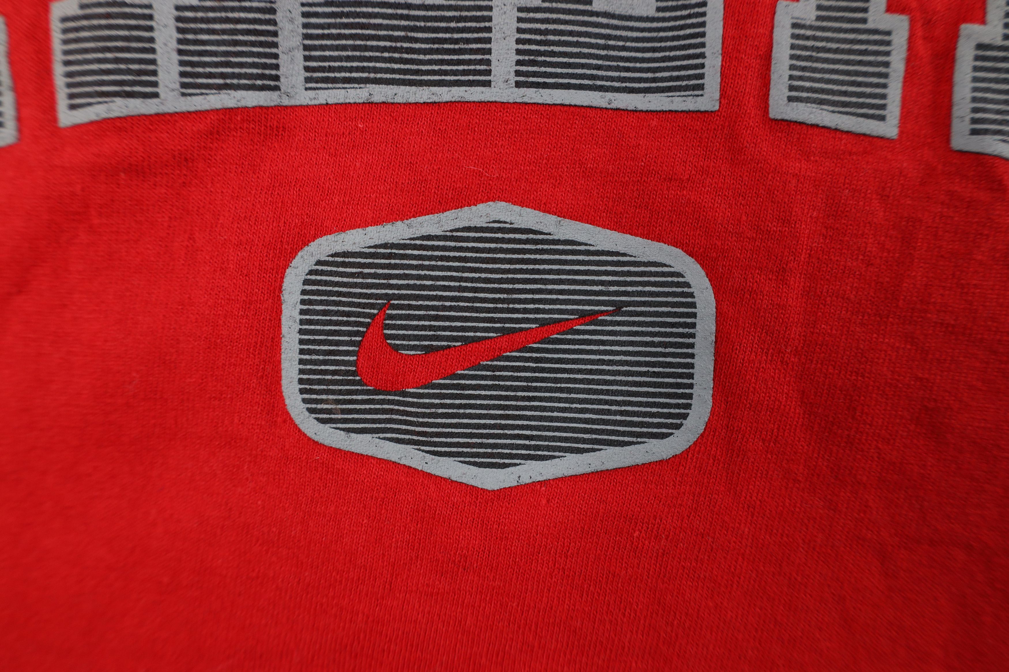 Nike Vintage Y2K Nike Swoosh Long Sleeve T-Shirt Red Cotton Size US M / EU 48-50 / 2 - 5 Thumbnail