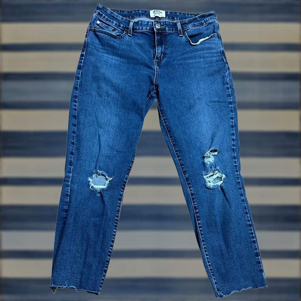 Denizen VINTAGE Denizen Levis Jeans Womens 14 Blue Modern Slim Frayed Crop Stretch Denim Pants Size 36" / US 14 / IT 50 - 1 Thumbnail