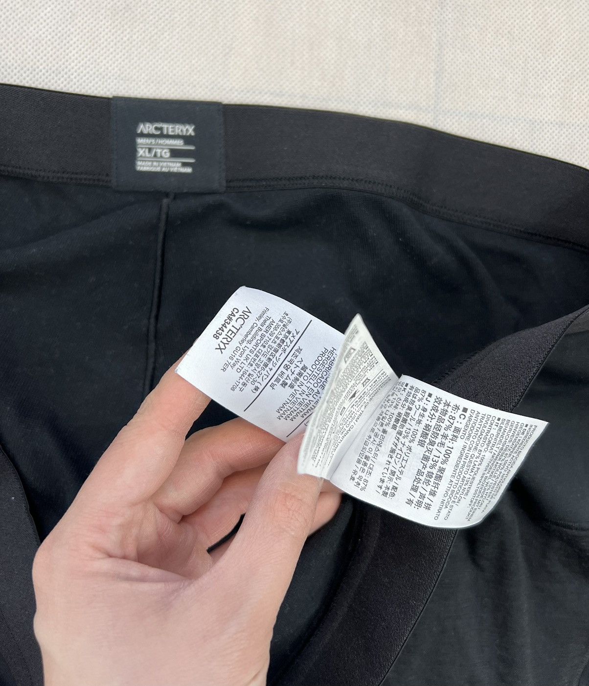 Arc'teryx Pants Arc’teryx Black Small Logo Men’s Size US 36 / EU 52 - 5 Thumbnail
