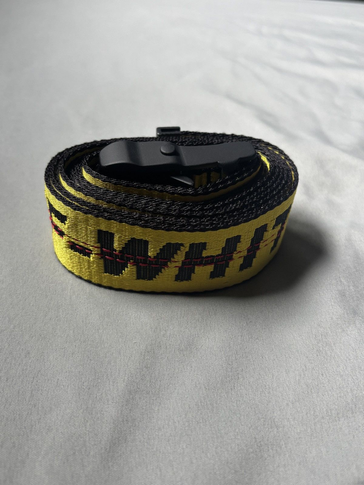 Off-White YELLOW INDUSTRIAL BELT Size ONE SIZE - 1 Thumbnail