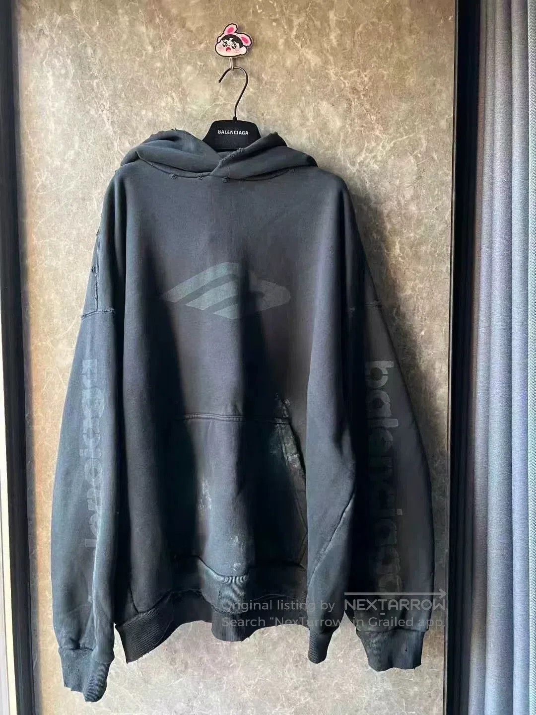 Balenciaga balenciaga 3b paint splash distressed hoodie. Size US XL / EU 56 / 4 - 1 Thumbnail
