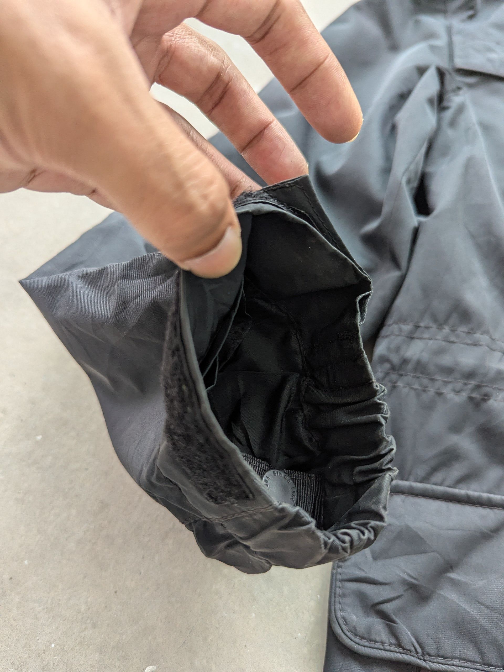 Japanese Brand × Uniqlo Uniqlo Premium Down Coat Hoodie Gorpcore Size US L / EU 52-54 / 3 - 7 Thumbnail