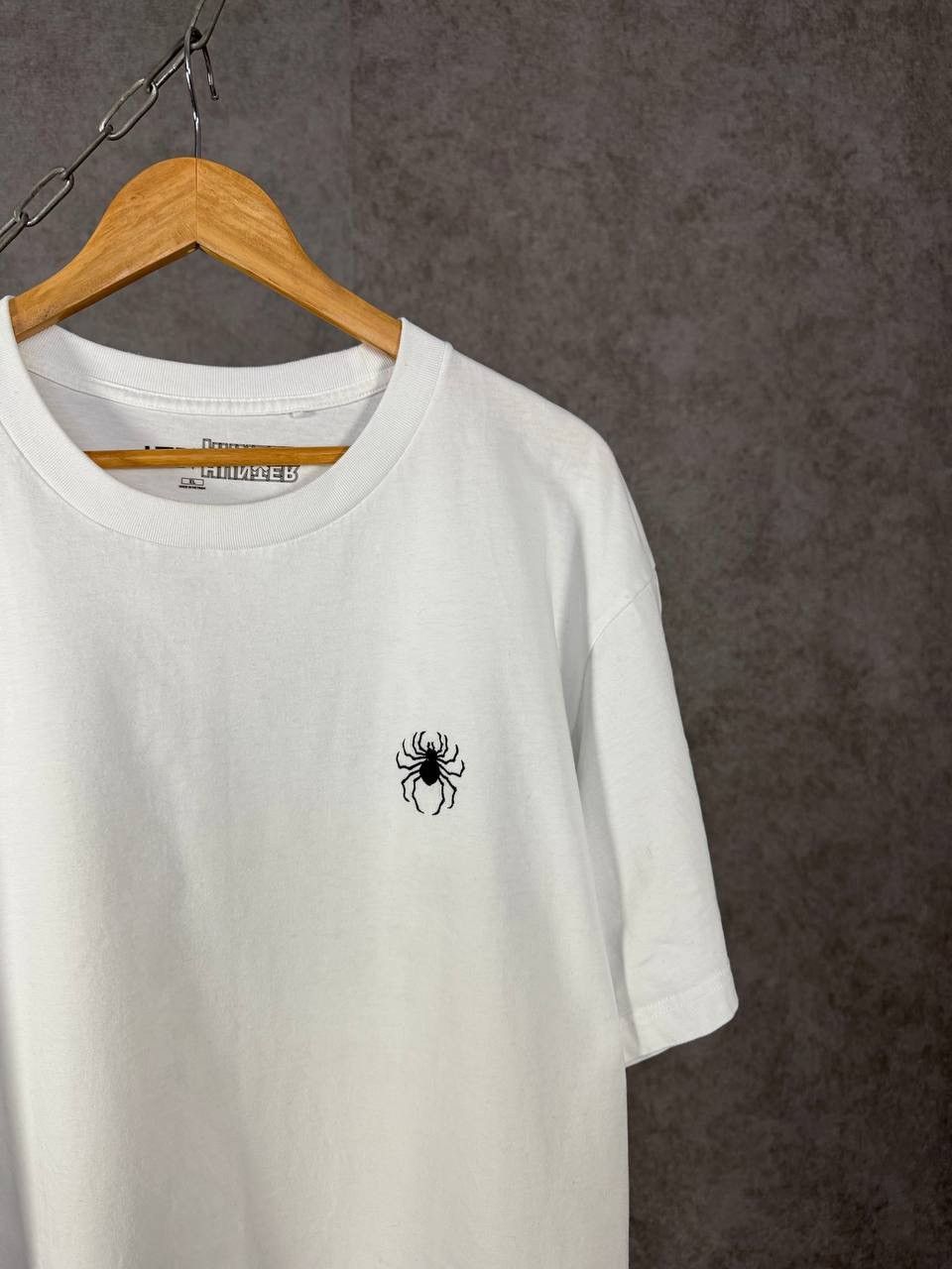Hunter Hunter x Uniqlo anima Japanese tee Size US XL / EU 56 / 4 - 4 Thumbnail