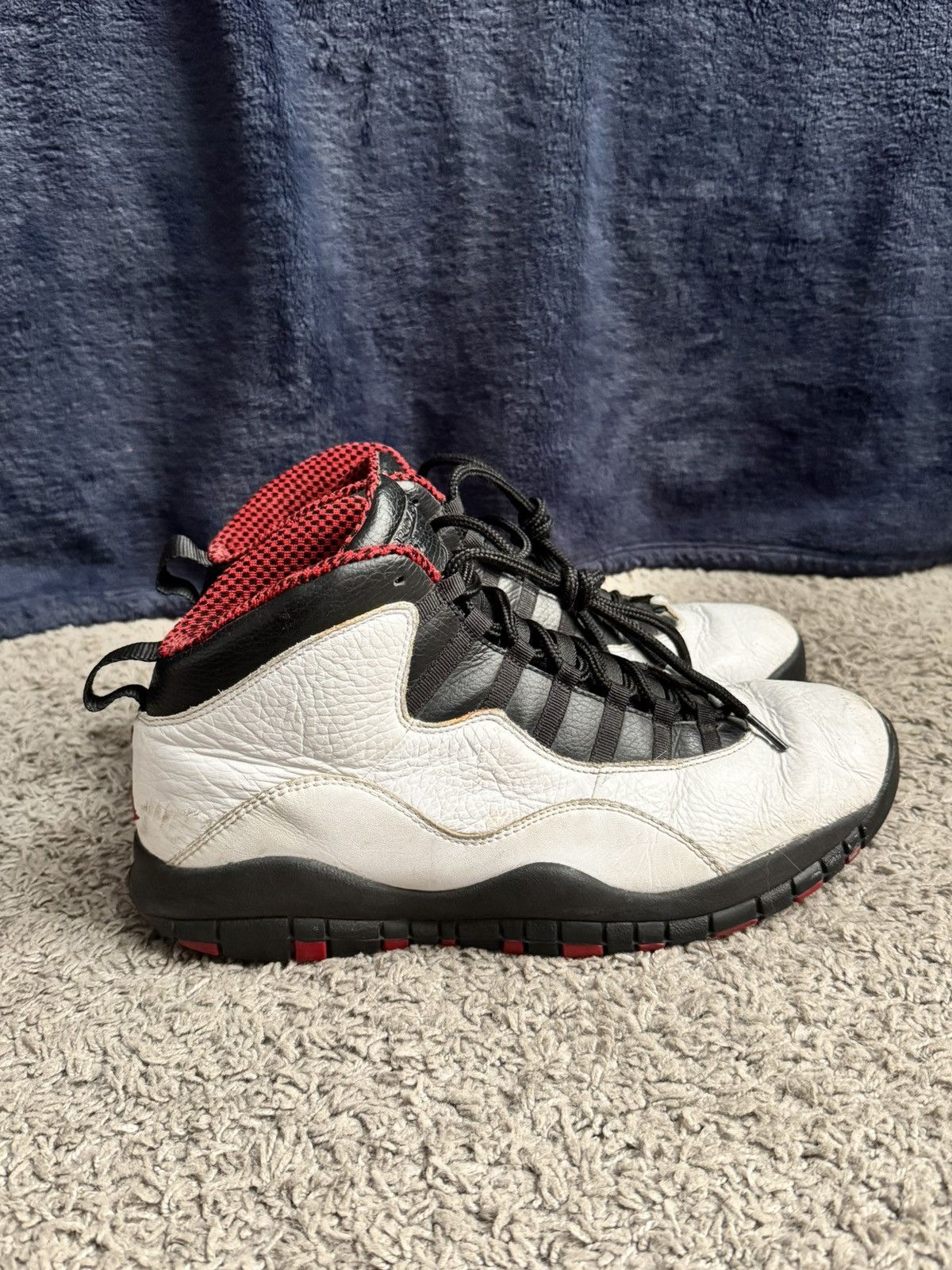 Jordan Brand × Nike Nike Air Jordan Chicago 10s Size US 11.5 / EU 44-45 - 1 Thumbnail