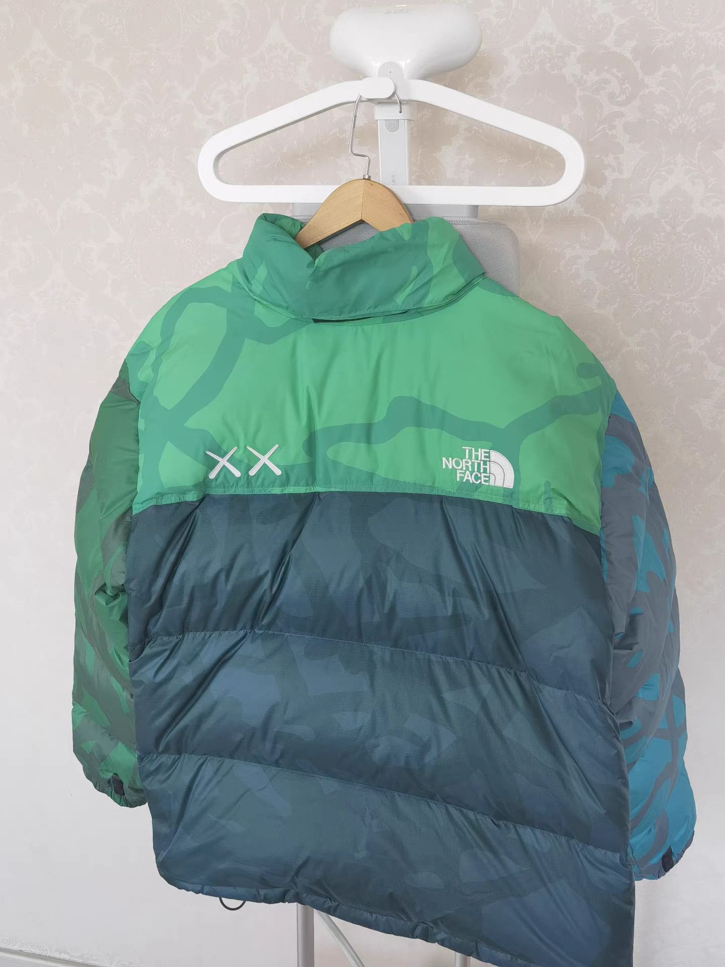 The North Face The North Face x KAWS Down Jacket K17 Size US XL / EU 56 / 4 - 4 Thumbnail