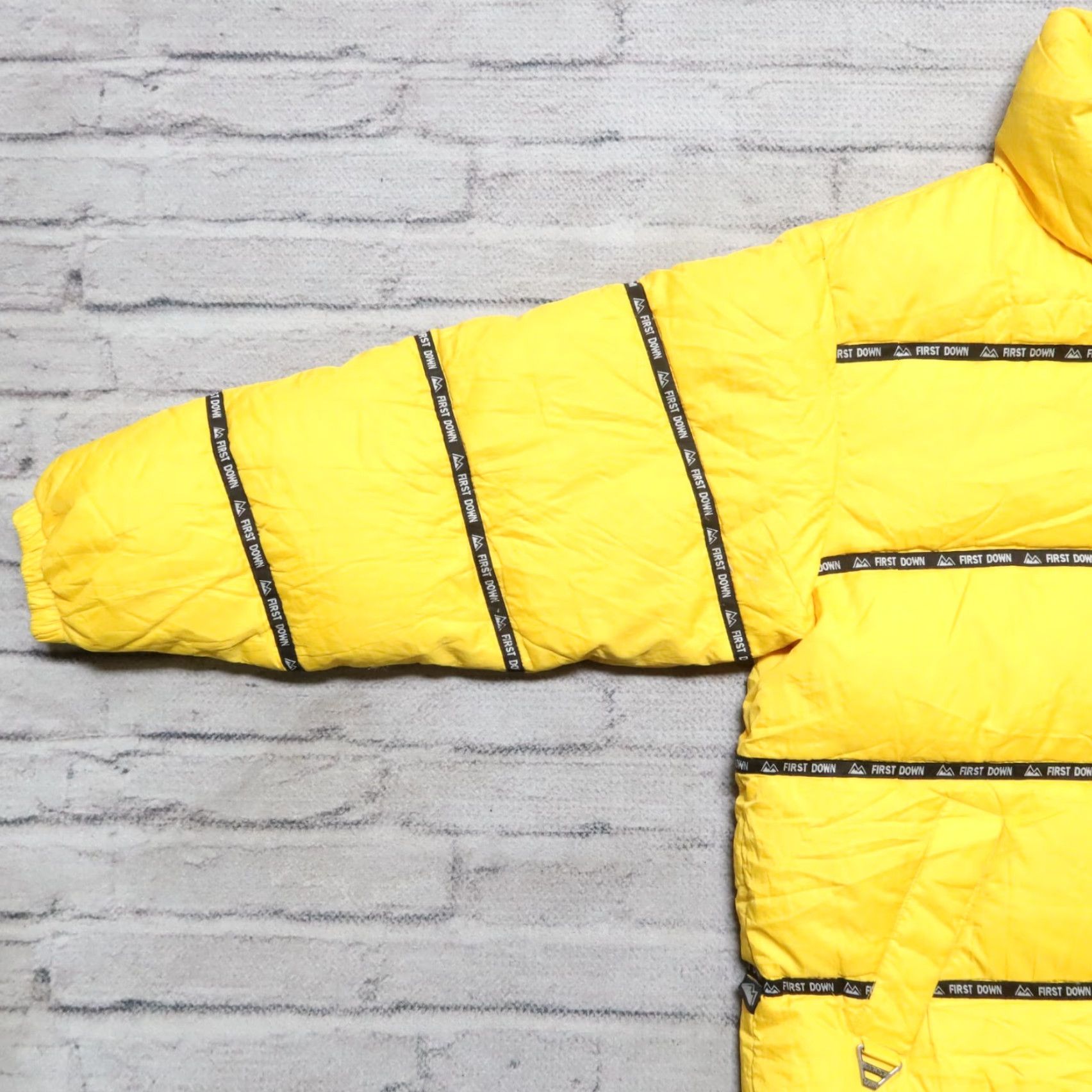 Vintage Vintage First Down Puffer Jacket Men's M Yellow 90s Logo Han? Size US M / EU 48-50 / 2 - 6 Thumbnail