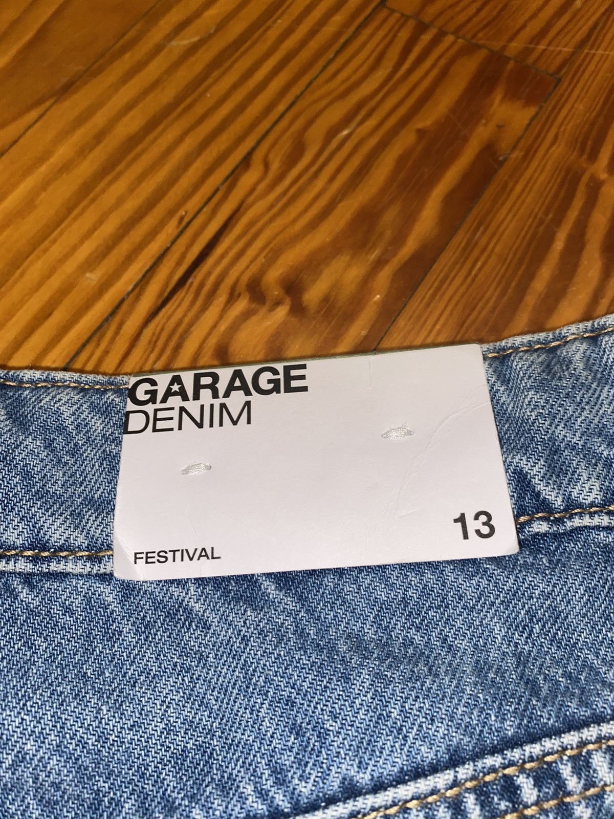 Garage 🔥Brand New🔥 Garage Denim Festival Booty Short Shorts 13/31 Size 31" - 4 Thumbnail