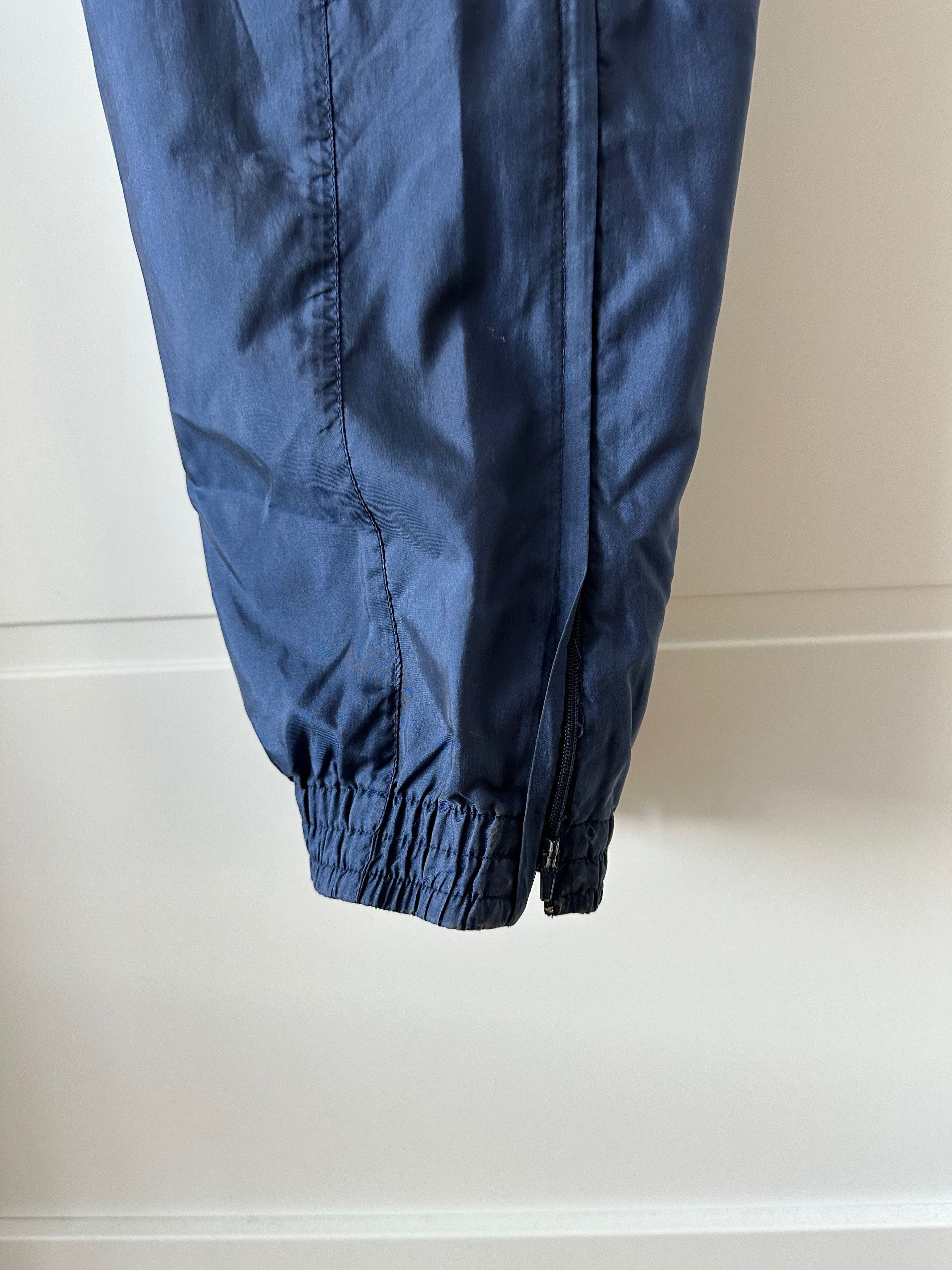 Adidas 90's ADIDAS Nylon athletic joggers pants navy Size US 33 - 7 Thumbnail