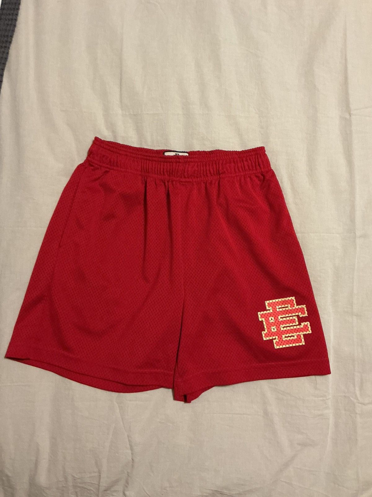 Eric Emanuel Eric Emanuel Red mesh shorts with Red EE. Size medium Size US 32 / EU 48 - 1 Thumbnail
