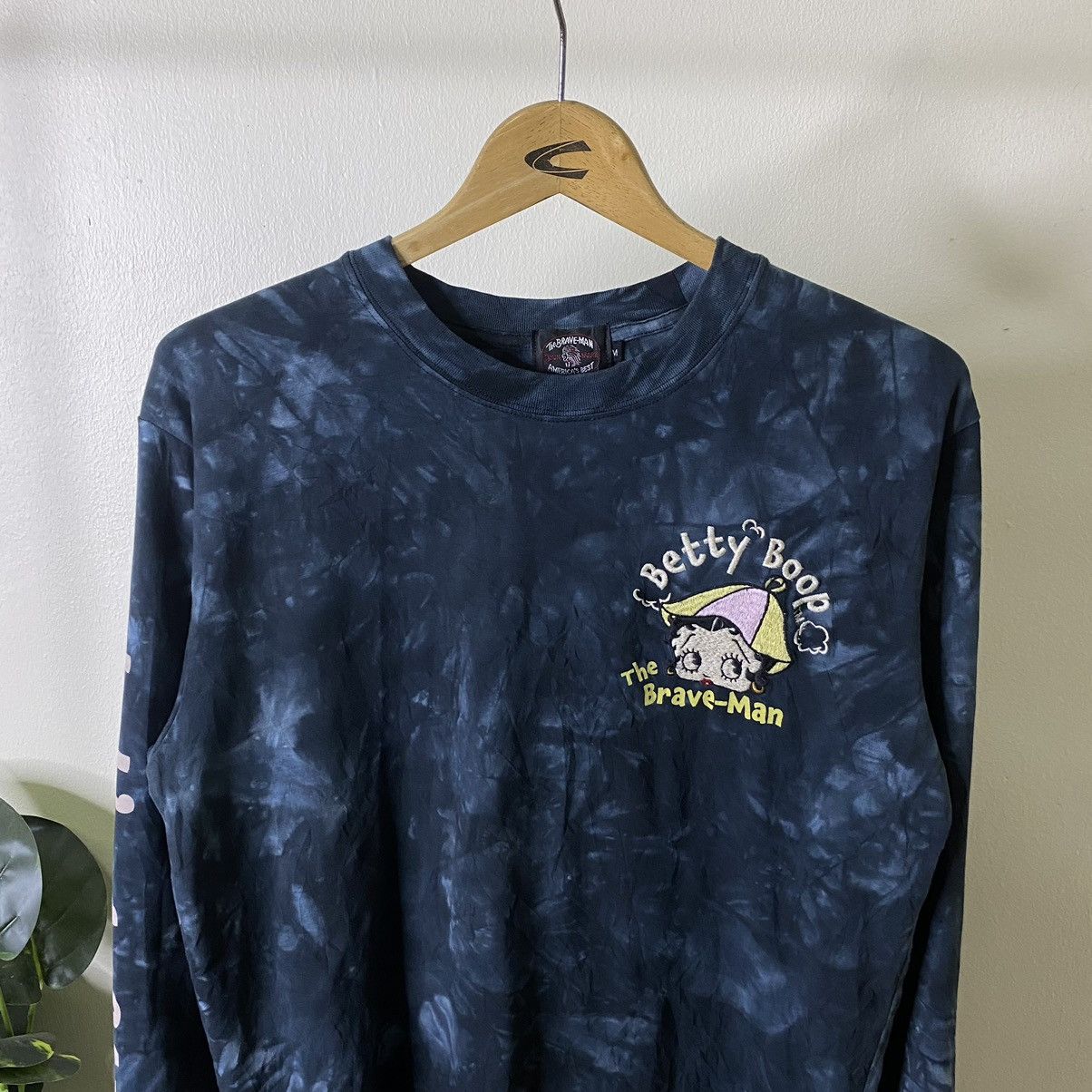 Cartoon Network Y2K The Brave Man x Betty Boop Tie Dye Collaboration LS Tee Size US M / EU 48-50 / 2 - 7 Thumbnail