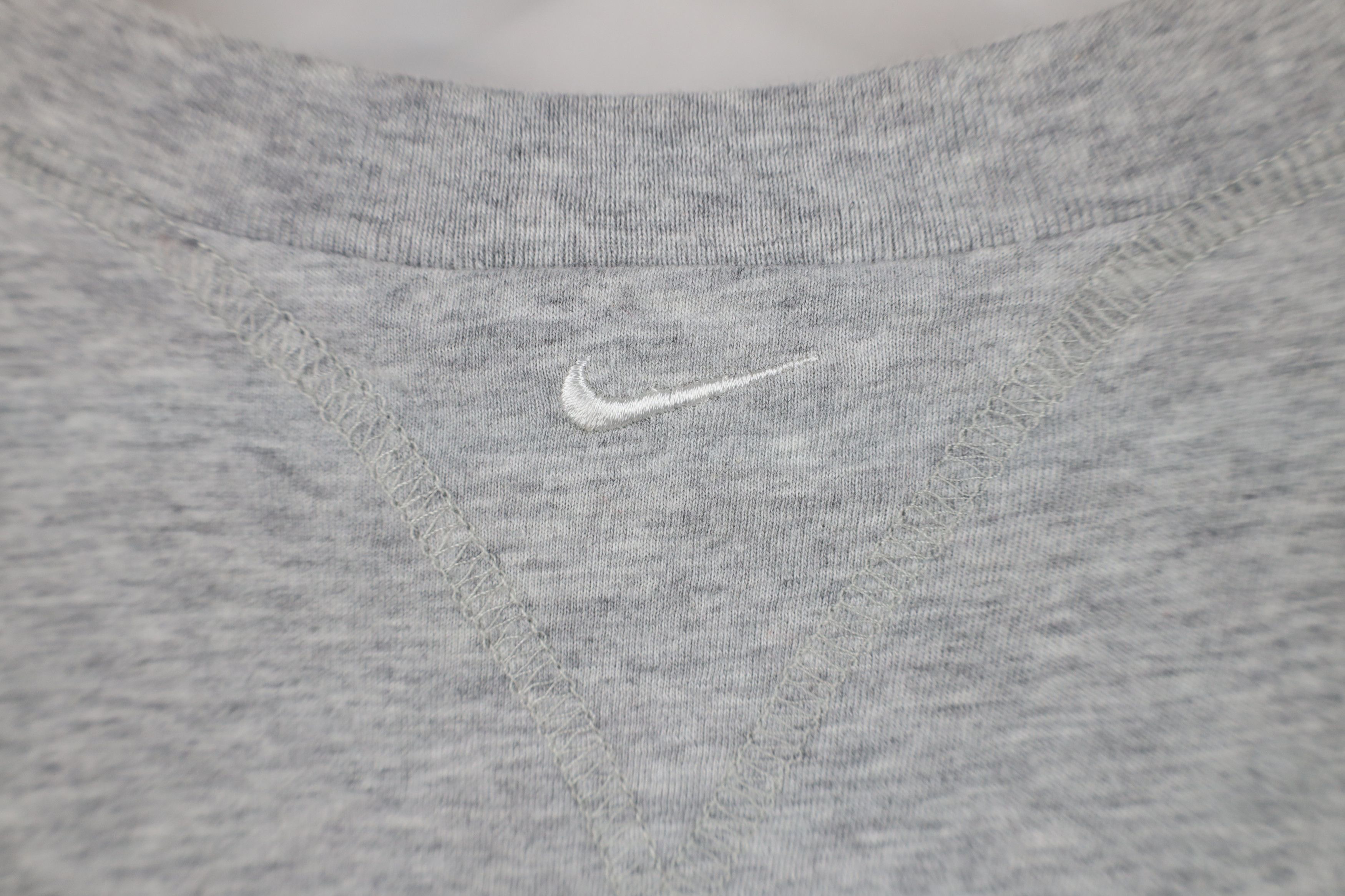 Nike Vintage 90s Y2K Nike Scott Mini Swoosh V-Neck T-Shirt Gray Size M / US 6-8 / IT 42-44 - 10 Thumbnail