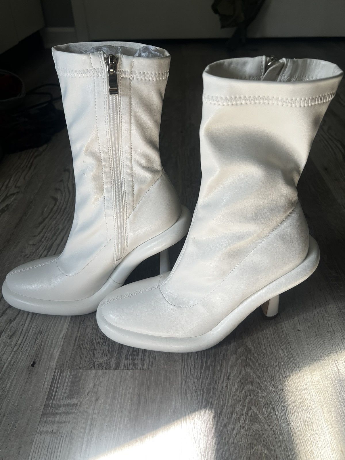 Alexander Wang Alexander Wang White Carter Puffy Platform Ankle Boots s7.5 Size US 7.5 / IT 37.5 - 3 Thumbnail