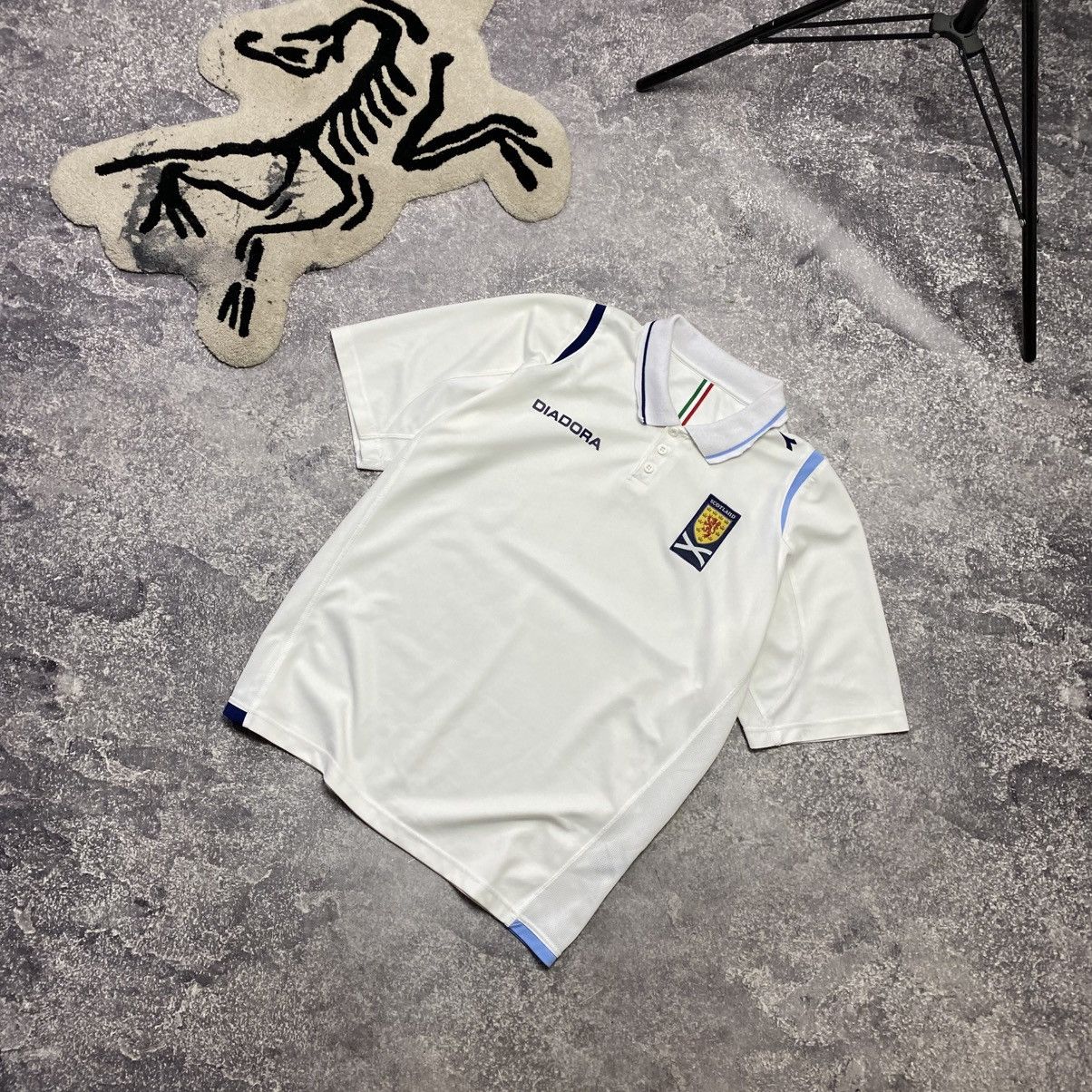 Diadora Vintage Diadora FC Scotland 90’s Home soccer jersey Size US L / EU 52-54 / 3 - 1 Thumbnail