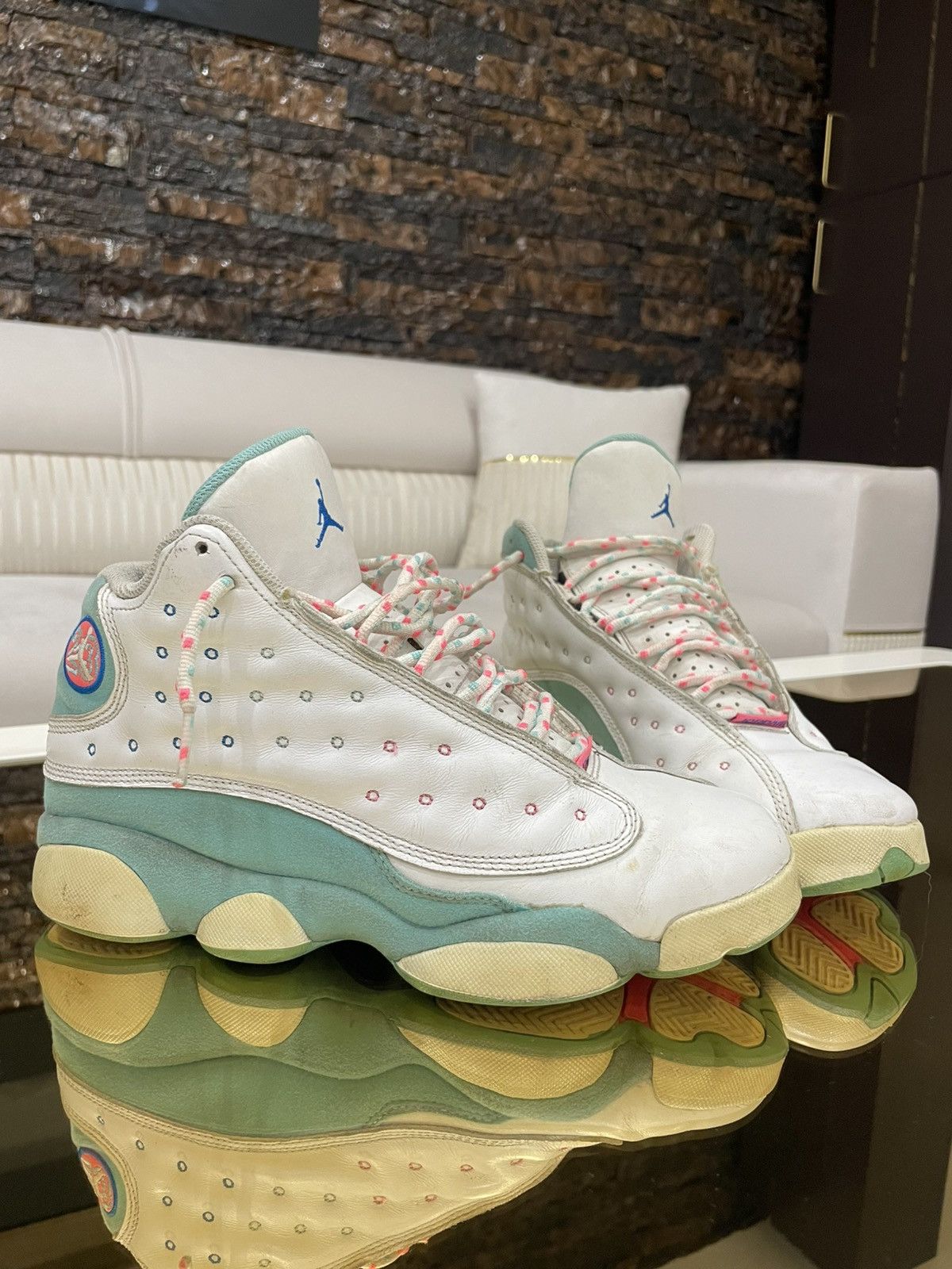 Jordan Brand Jordan Retro 13 Aurora Green Size US 6.5 / EU 39-40 - 2 Thumbnail