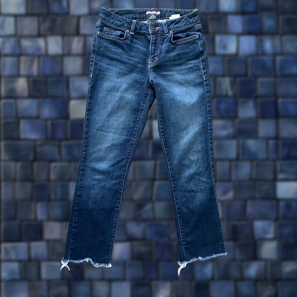 Tommy Hilfiger VINTAGE Tommy Hilfiger Jeans Womens 2 (26x26) Low Rise Tapered Dark Wash Raw Hem Y2K VTG Size 26" / US 2 / IT 38 - 1 Thumbnail
