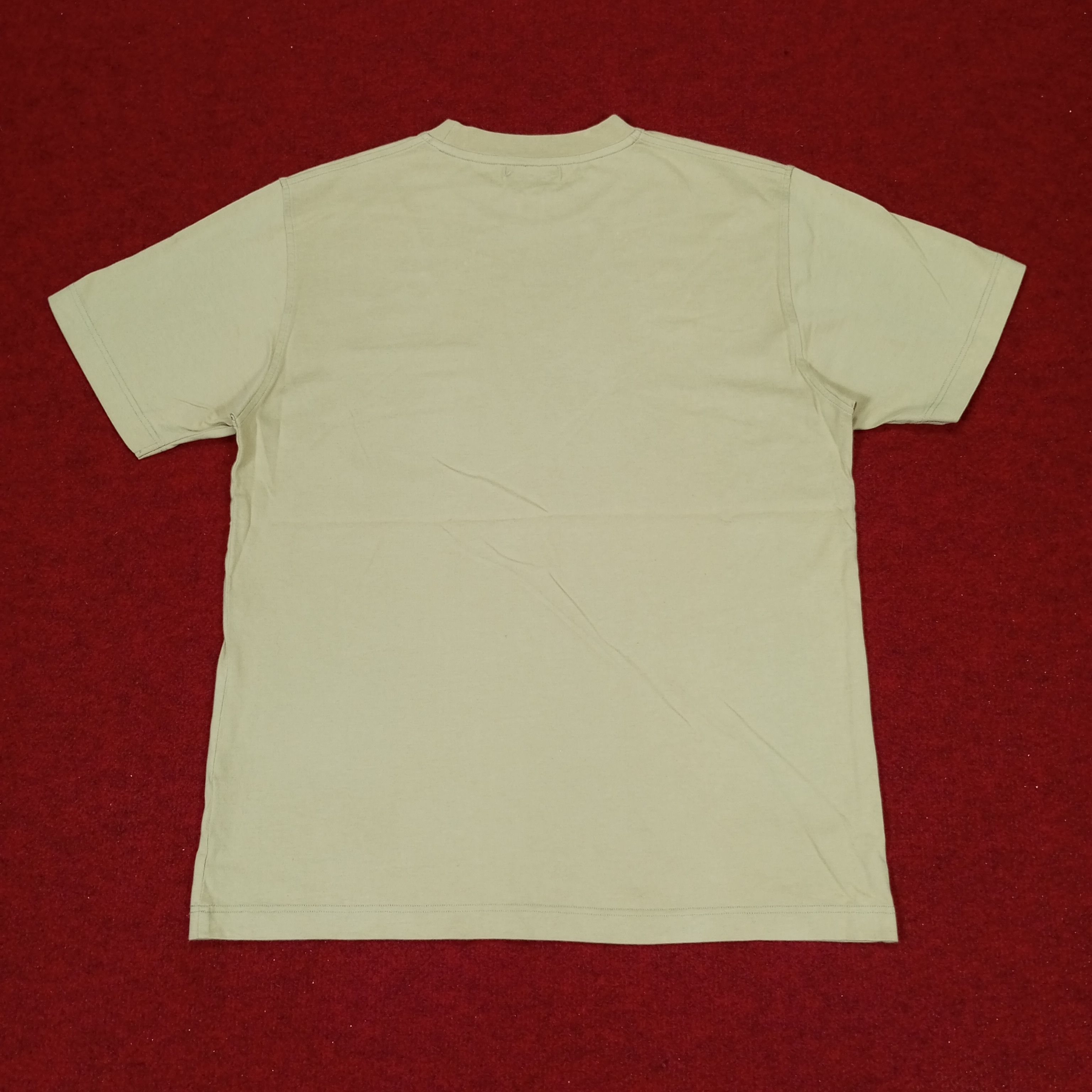 Burberry × Vintage Burberry London Pocket Design Fashion Style Tshirt Size US M / EU 48-50 / 2 - 3 Thumbnail