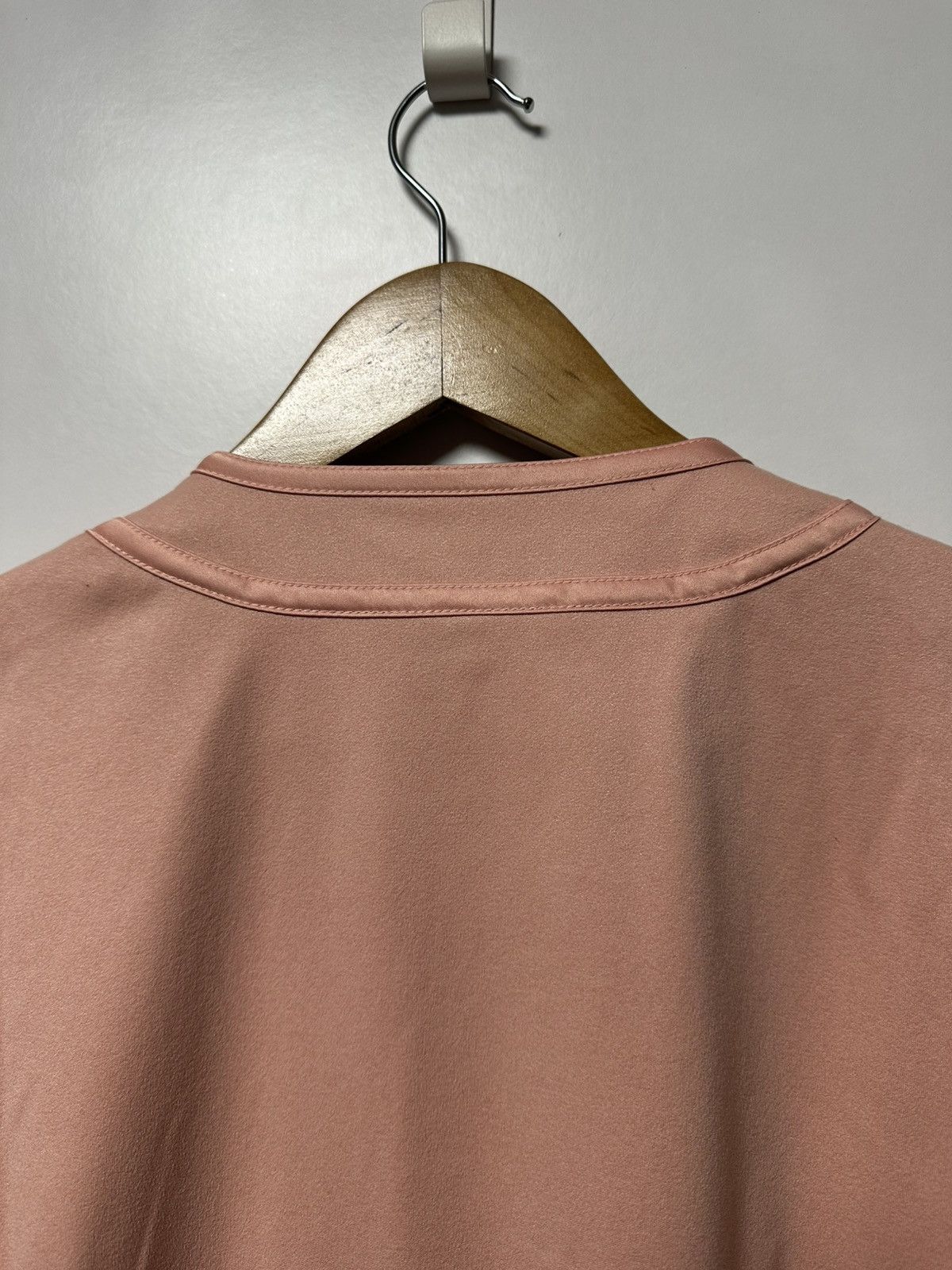 Jordan Brand Jordan Pink Rare Shirt Nike Size US M / EU 48-50 / 2 - 7 Thumbnail