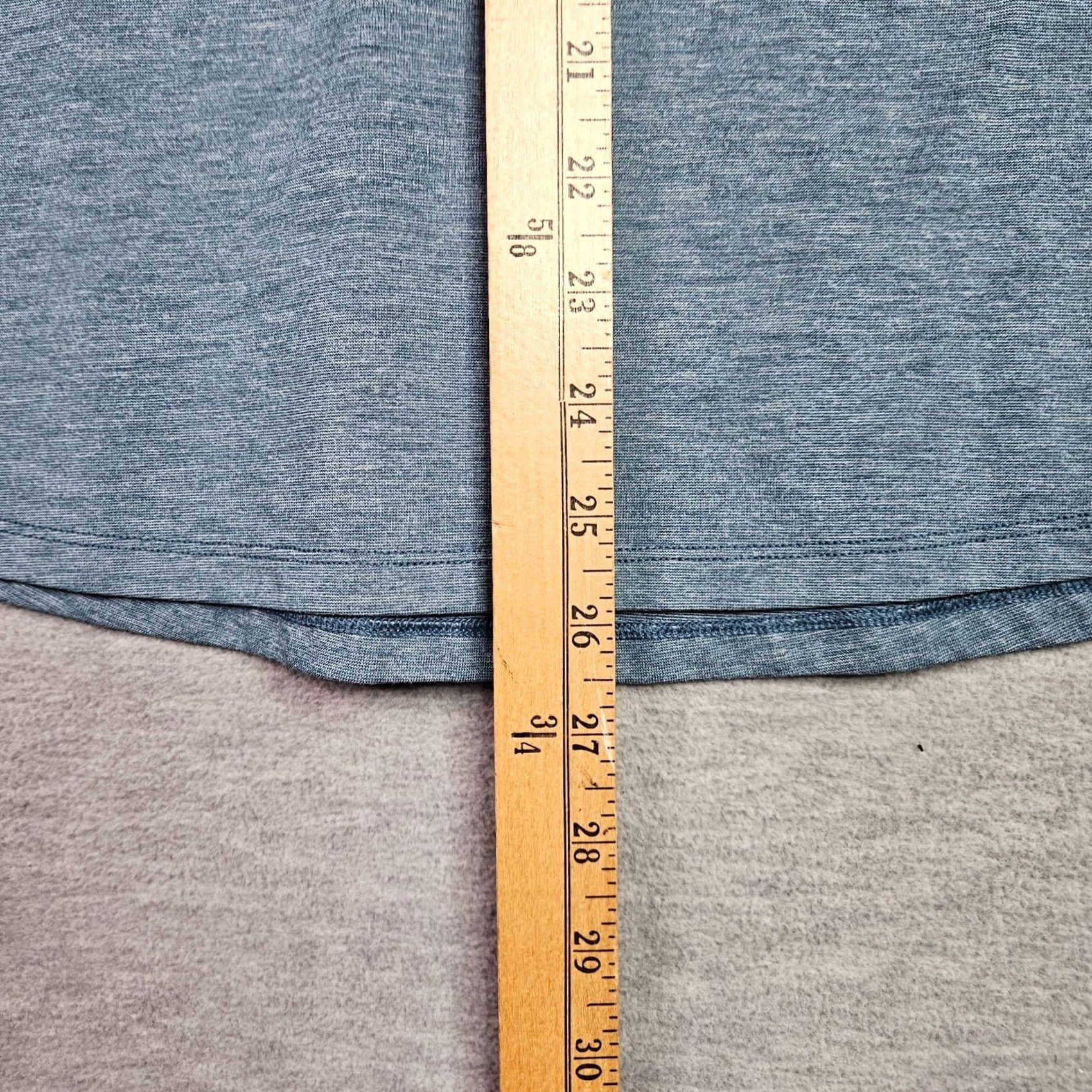 Lululemon Lululemon Men T-Shirt Size S Blue Short Sleeve Performance Stretch Workout Shirt Crew Neck Athletic Tee Basic All Seasons Brand: Lululemon Womens? Size US 29 - 3 Thumbnail