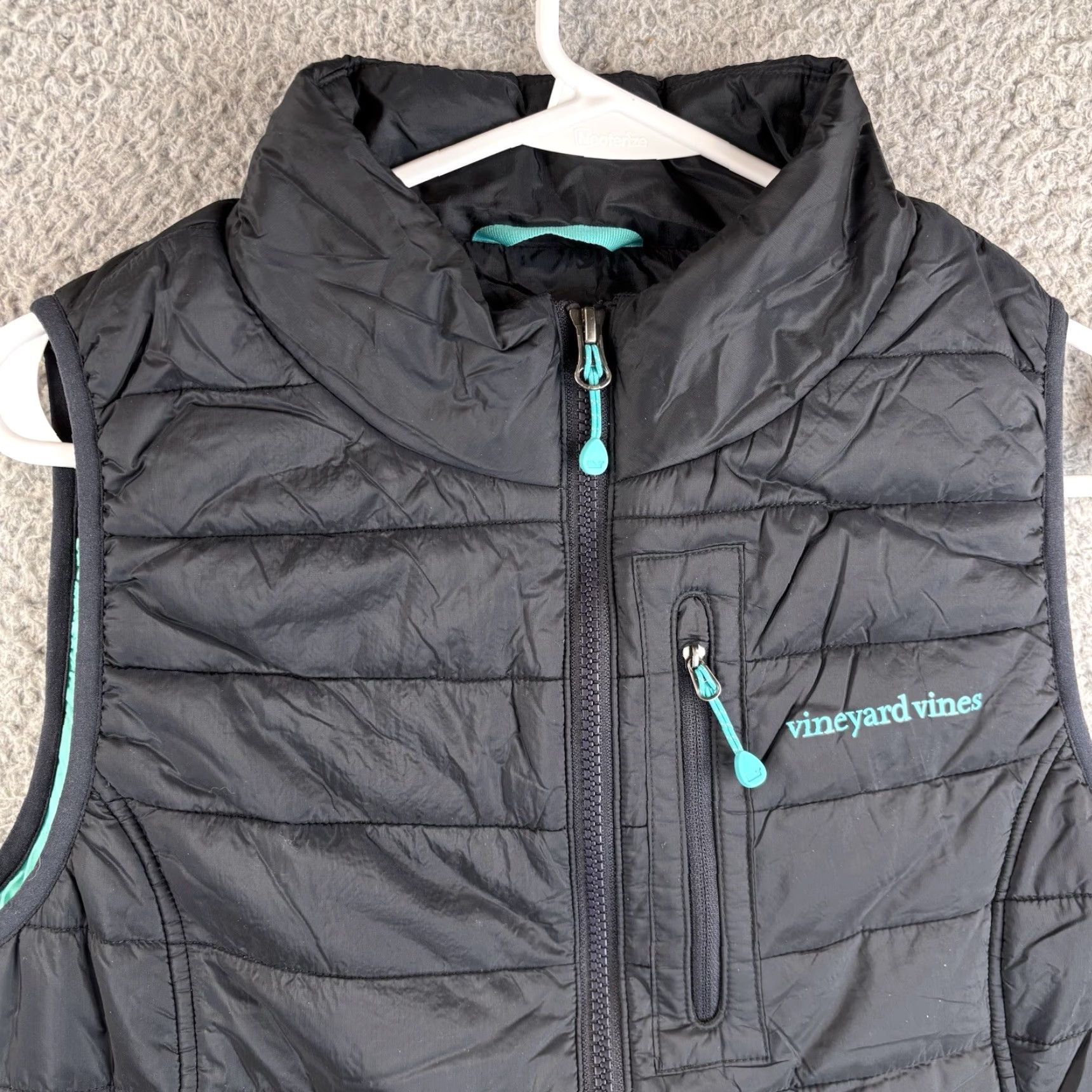 Vineyard Vines Vineyard Vines Vest Womens XS Black Teal Mountain Weekend Puffer Zip Pockets Jacket Coat Short Nylon Lining Zipper Size XS / US 0-2 / IT 36-38 - 2 Thumbnail