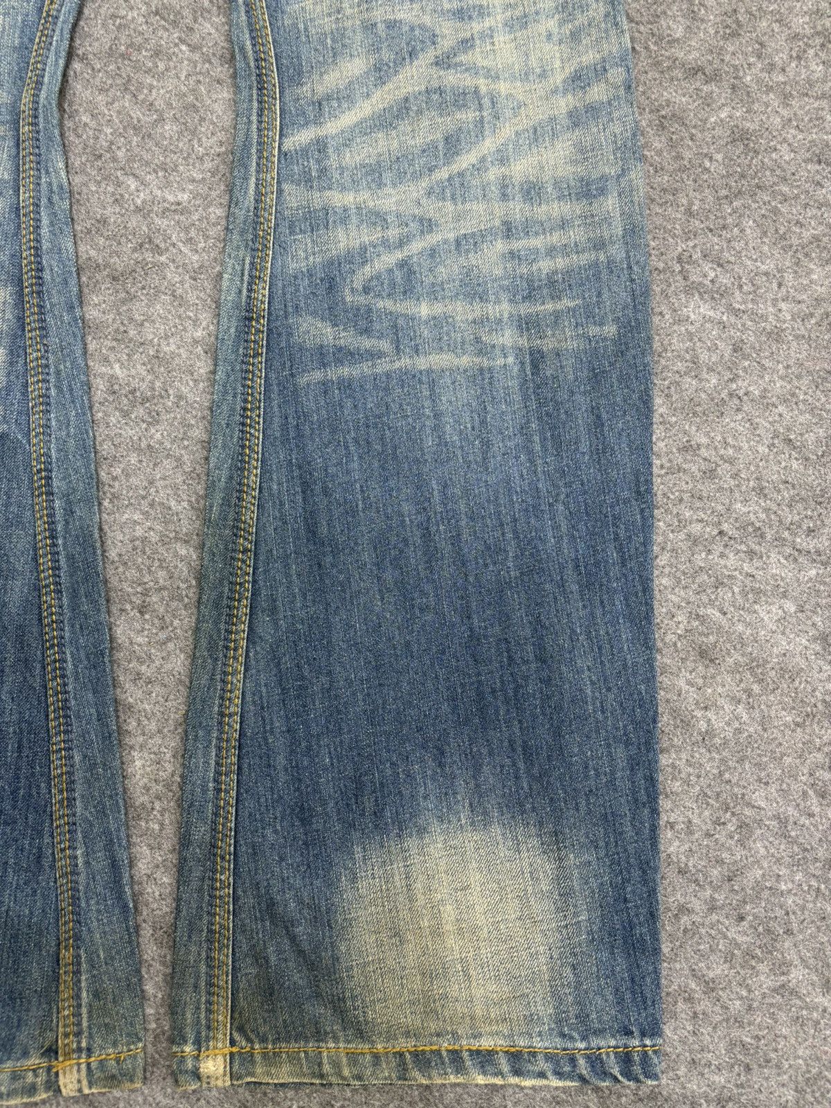 Japanese Brand 💥Japan Style Flare💥Hideaways Curve Distressed Denim F582 Size US 33 - 16 Thumbnail