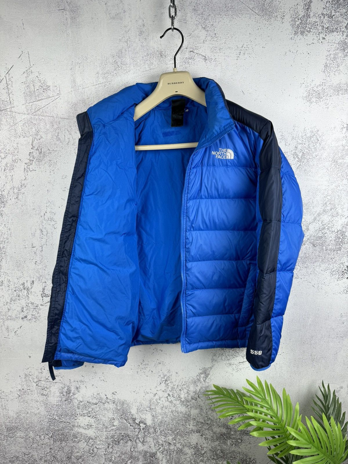 The North Face THE NORTH FACE 550 DOWN JACKET Y2K OUTDOOR STYLE SIZE S-M Size US S / EU 44-46 / 1 - 9 Thumbnail