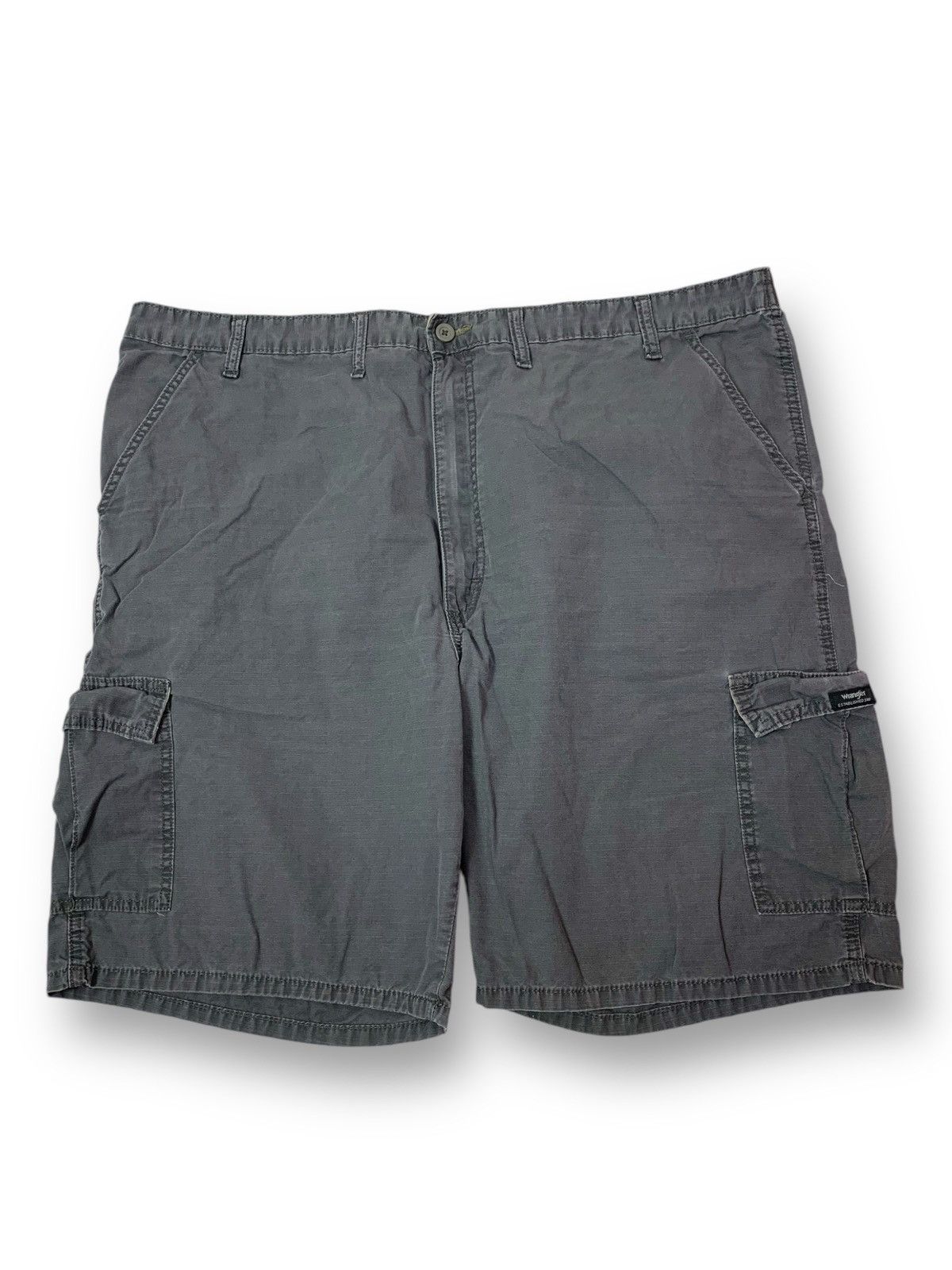 Wrangler Steals! Wrangler Big Size Ripstop Cargo Short Pants Size US 44 / EU 60 - 1 Thumbnail
