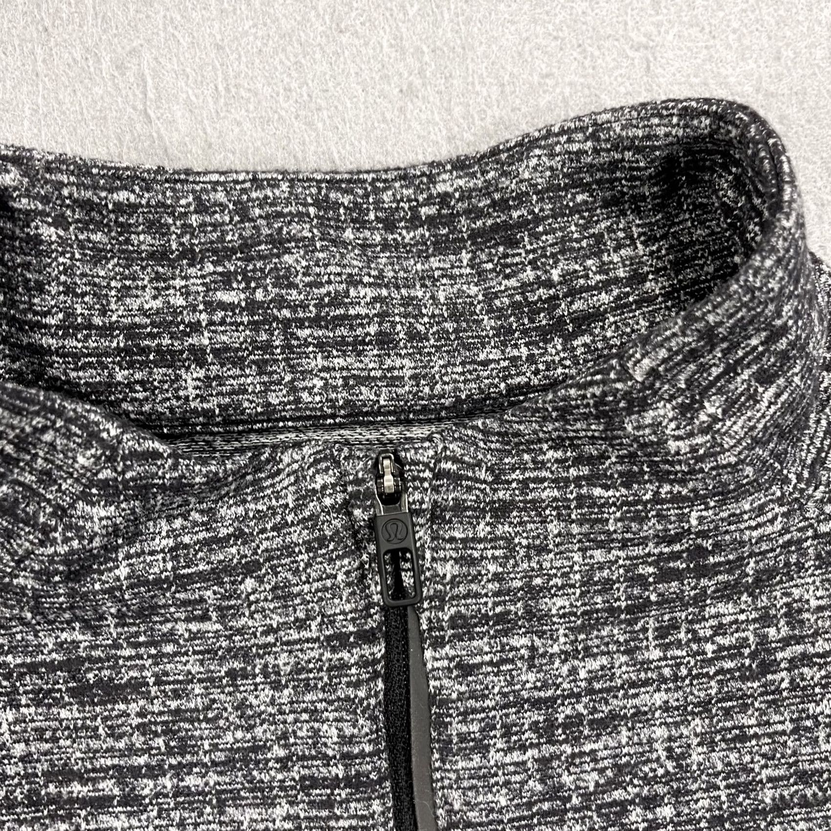 Lululemon Lululemon Jacket Mens Large Gray Heather 1/4 Zip Surge Pullover Logo Size US L / EU 52-54 / 3 - 3 Thumbnail