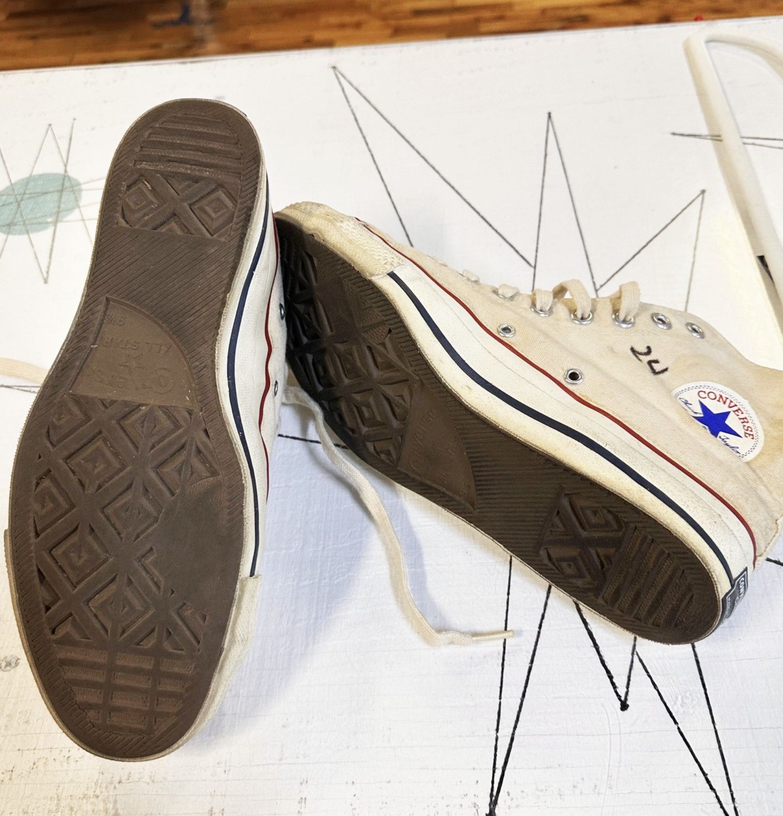Converse 1963 Converse Chuck Taylors Great Condition Size US 9.5 / EU 42-43 - 8 Thumbnail