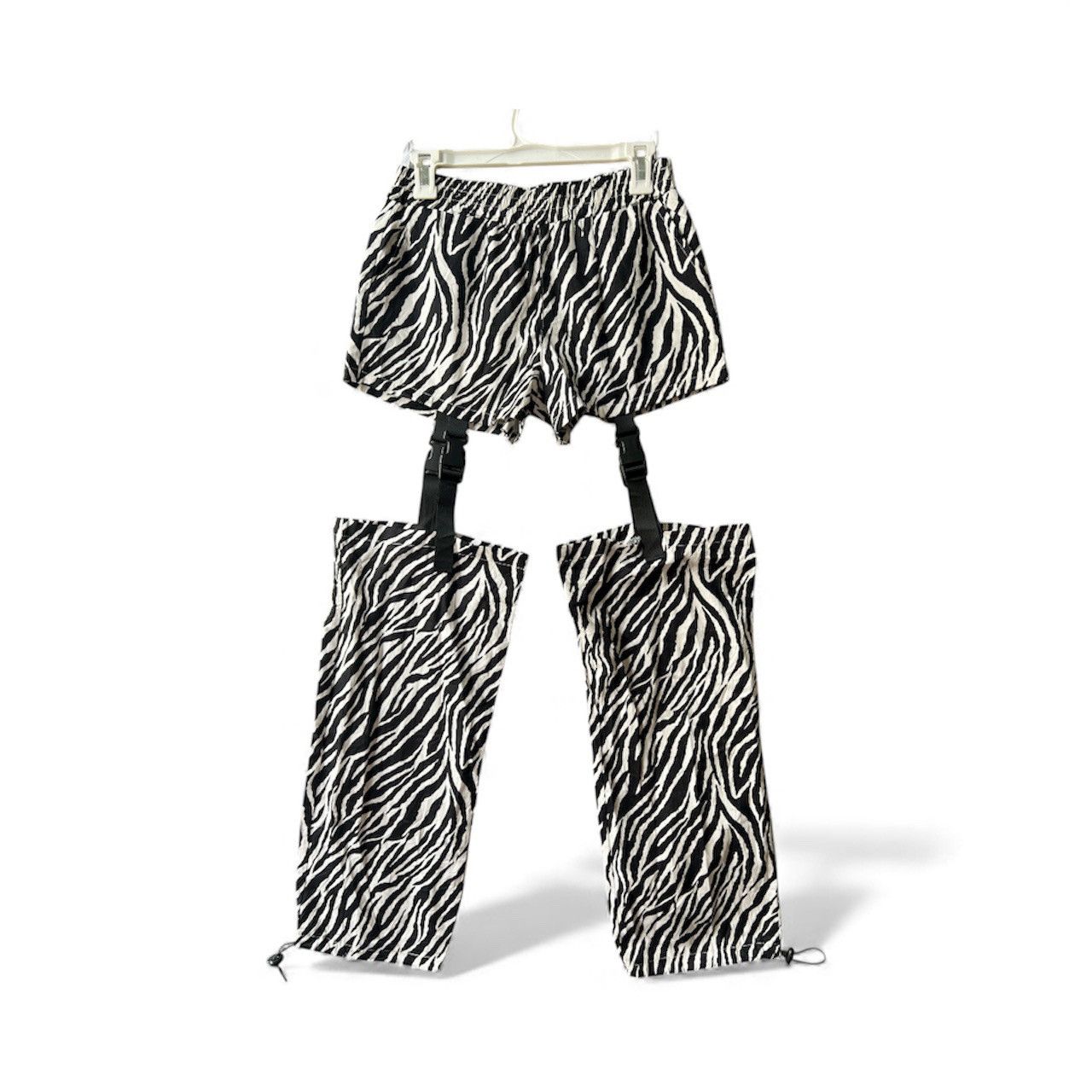 Japanese Brand 419. Zebra Print Short Pants x 1095 x Japanese Brand Size 28" / US 6 / IT 42 - 1 Thumbnail