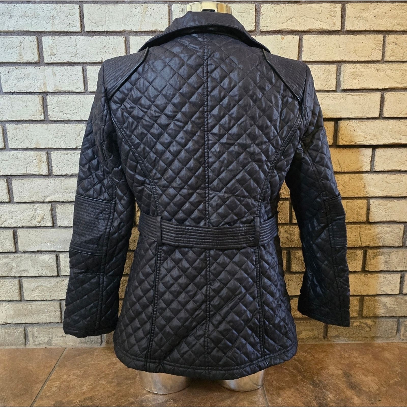Guess Black Detailed | GUESS | Puffer Zip Up w/Belt Size S / US 4 / IT 40 - 2 Thumbnail