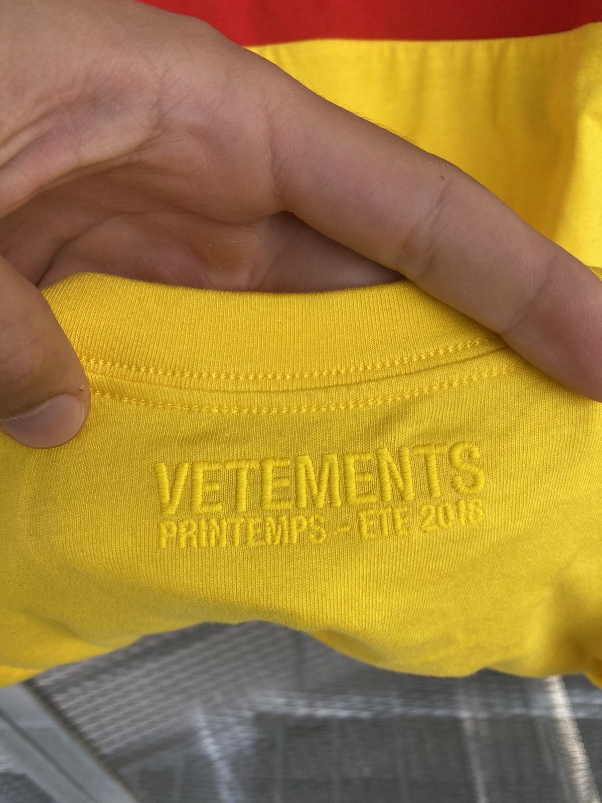 Vetements Vetements x DHL Upside Down Polo T-Shirt New Size US S / EU 44-46 / 1 - 10 Thumbnail