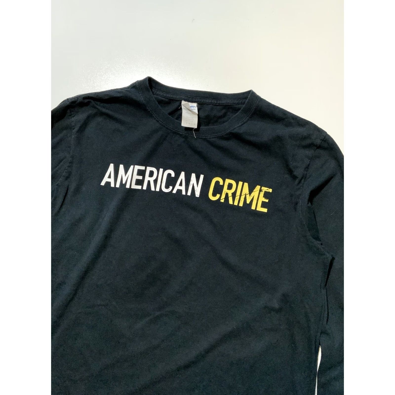 Gildan American Crime Panavision Television Drama Series TV L/S Black Crew T-Shirt Sz.L Mens Shirt Size US L / EU 52-54 / 3 - 3 Thumbnail