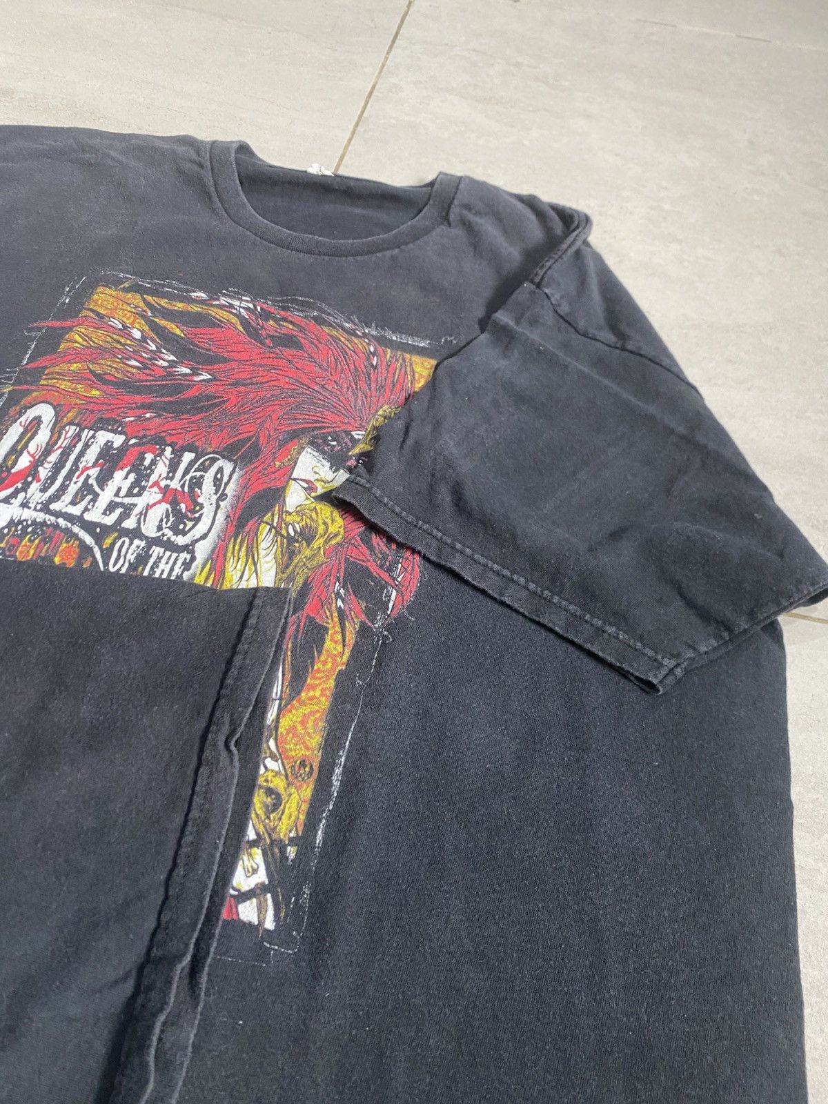 Band Tees QUEENS OF THE STONE AGE 2011 TOUR Size US XL / EU 56 / 4 - 6 Thumbnail