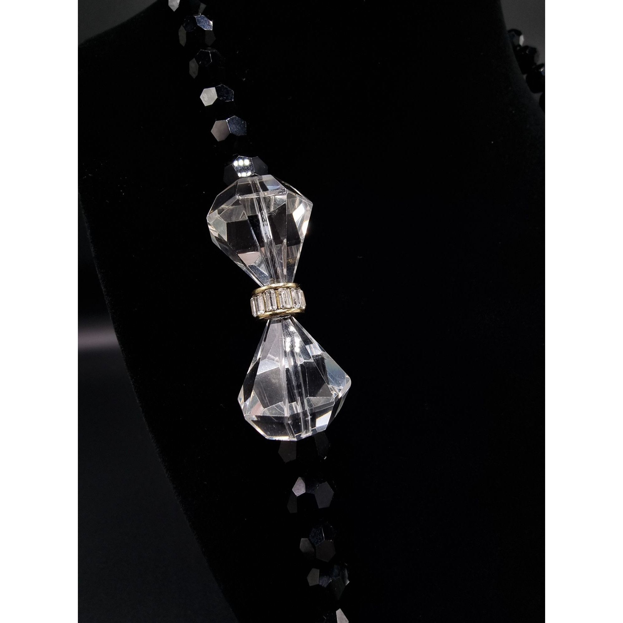 Vintage Heidi Daus Black Beaded Crystal Bow Necklace With Gold Accen Size ONE SIZE - 4 Thumbnail