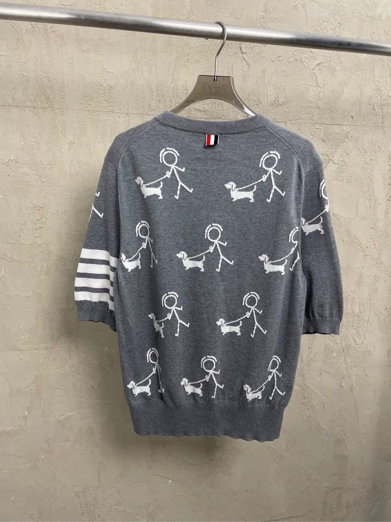 Thom Browne Thom browne Gray full-print dog walking villain four-stripe Size US M / EU 48-50 / 2 - 2 Thumbnail