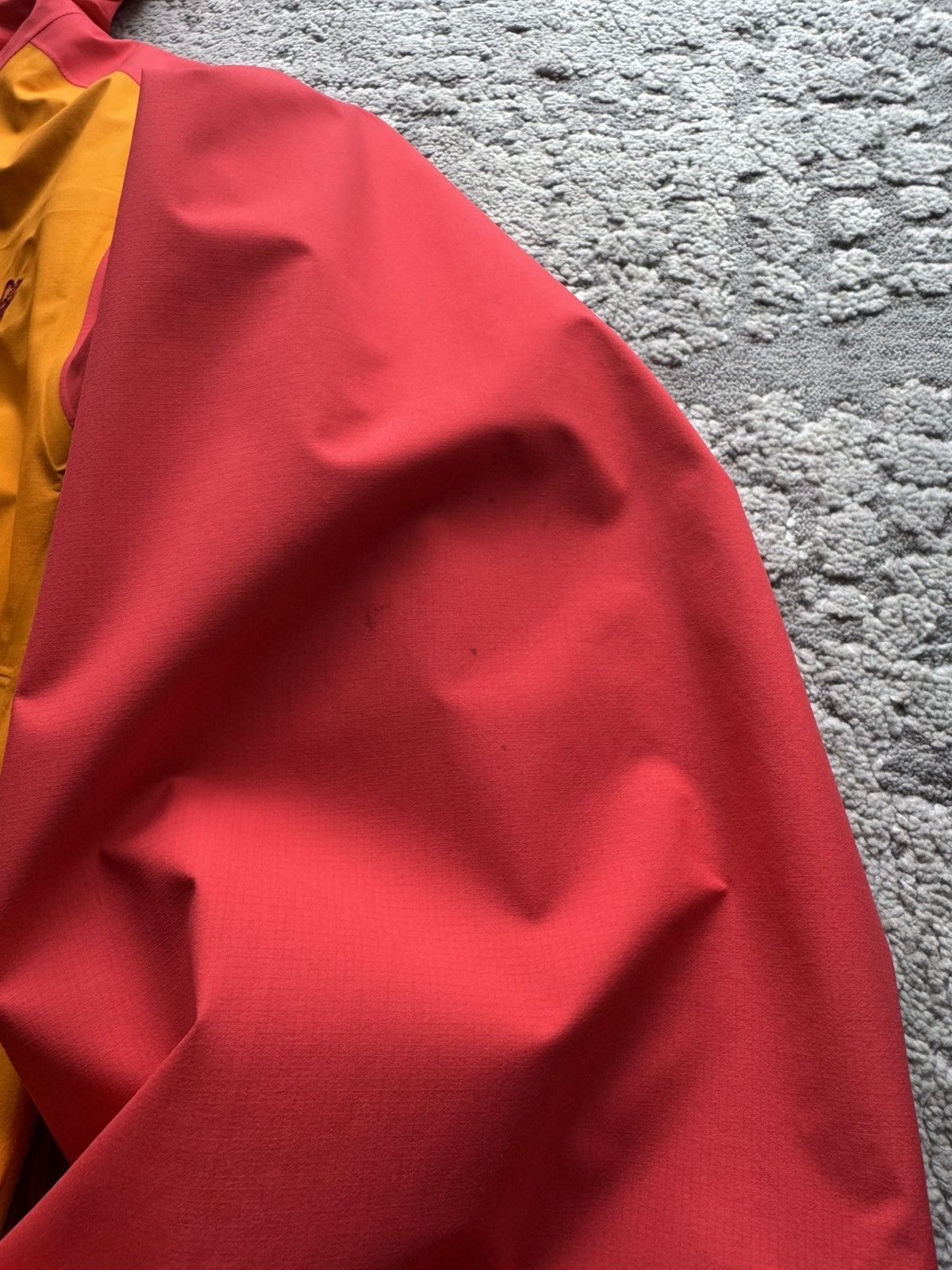 Norrona Norrona Lyngen Gore Tex Orange Crush Jacket Size L WMNS Size L / US 10 / IT 46 - 7 Thumbnail