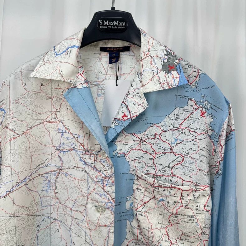 Louis Vuitton Louis Vuitton Marine Series Blue and White Full Print Silk Size XS / US 0-2 / IT 36-38 - 3 Thumbnail