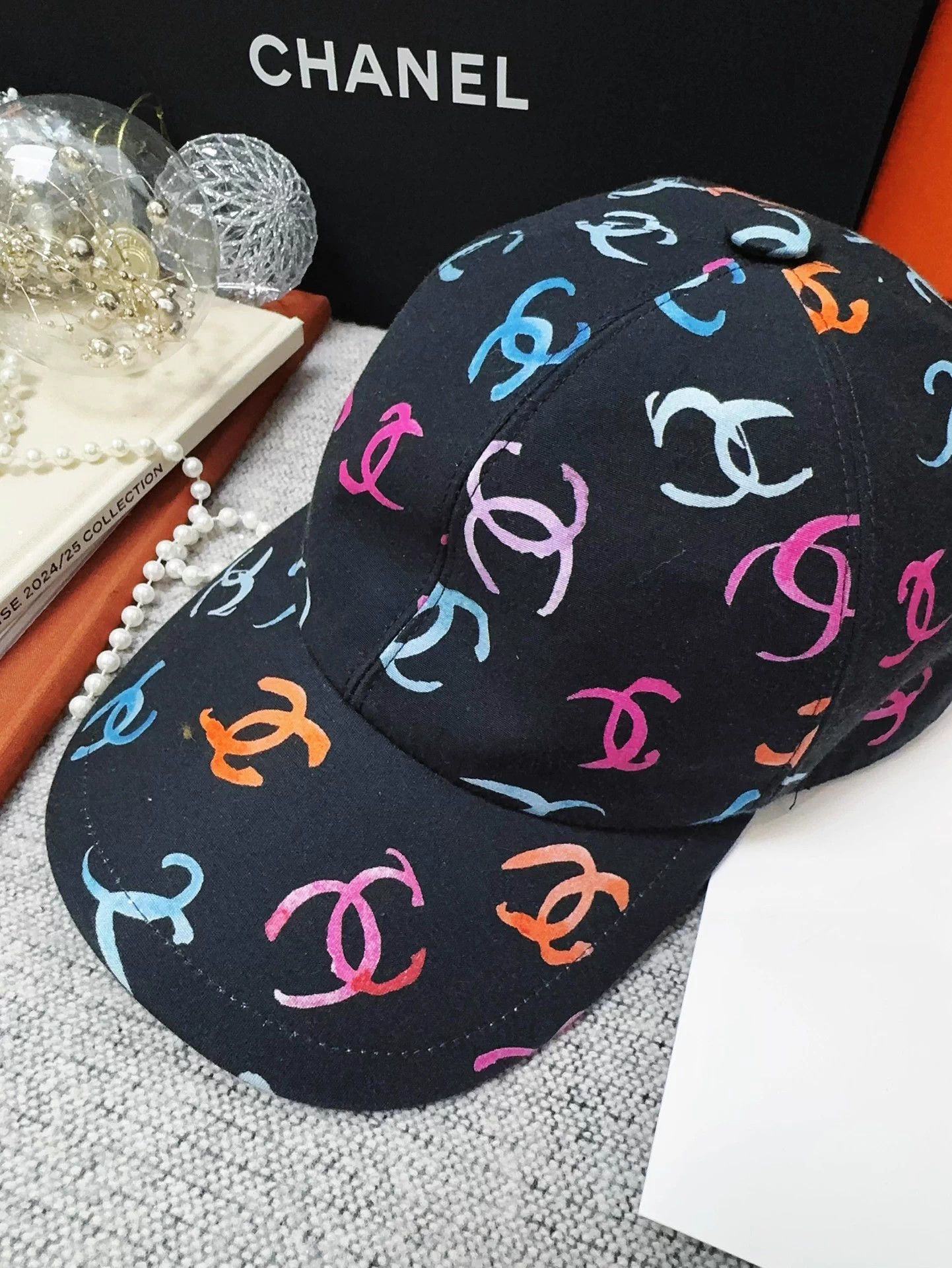 Chanel Chanel 24S Rainbow CC graffiti baseball cap Size ONE SIZE - 6 Thumbnail