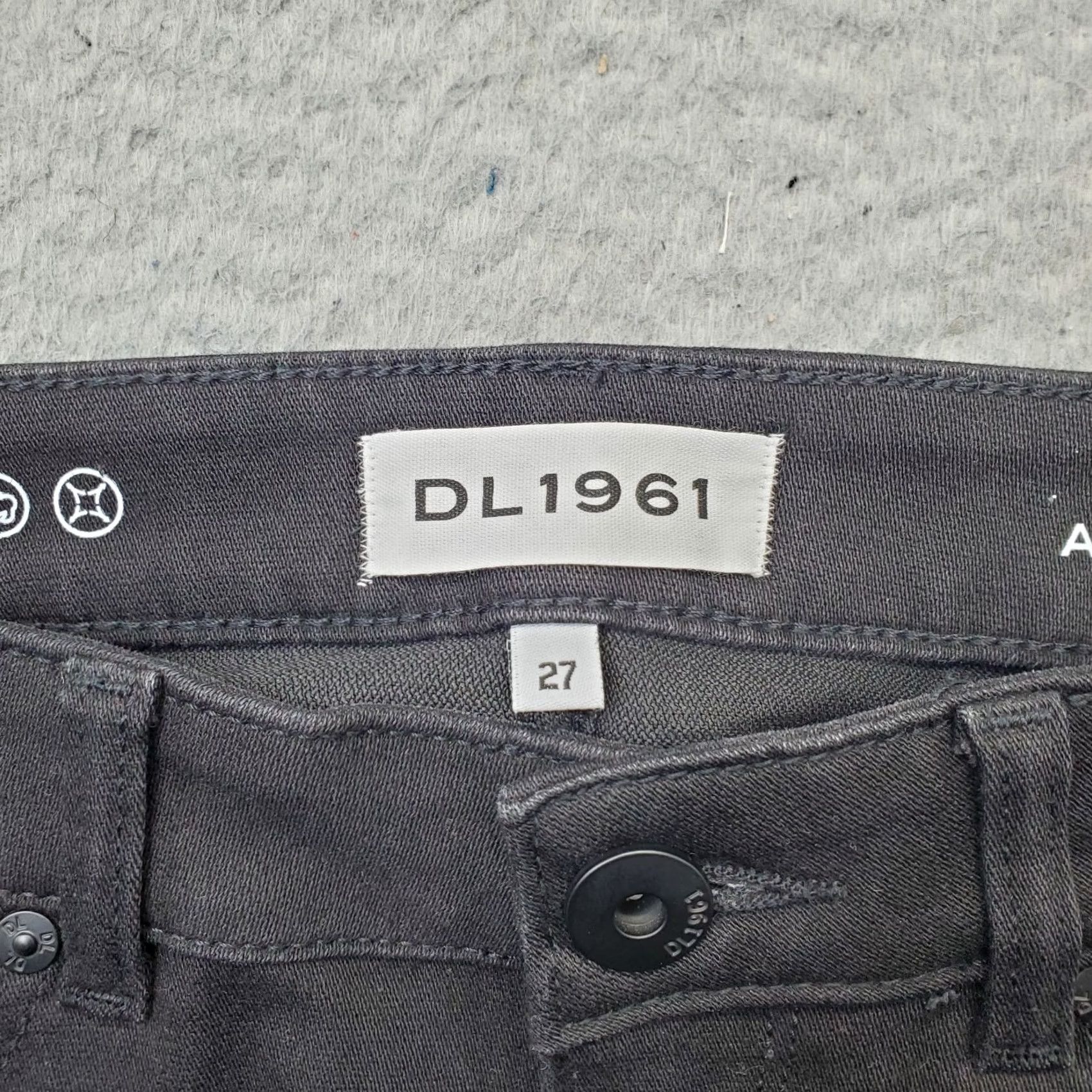 DL1961 DL1961 Angel Straight Jeans Womens 27 Black Denim Dark Wash Cigarette Ankle Slit 5-Pocket Design Regular Fit Size 27" / US 4 / IT 40 - 7 Thumbnail