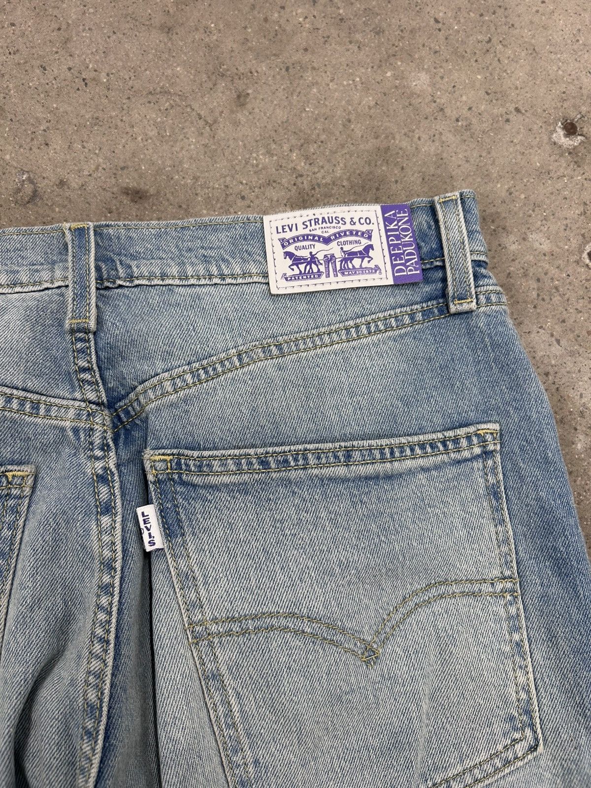 Levi's Levis x Deepika Padukone Jeans Blue Denim Flare Wide Leg Size 32" / US 10 / IT 46 - 5 Thumbnail