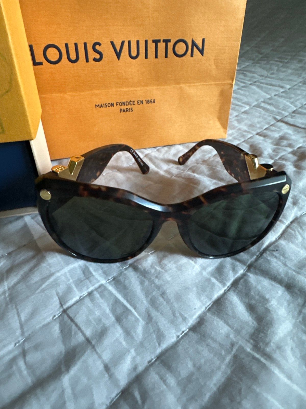 Louis Vuitton Louis Vuitton Sunglasses Woman