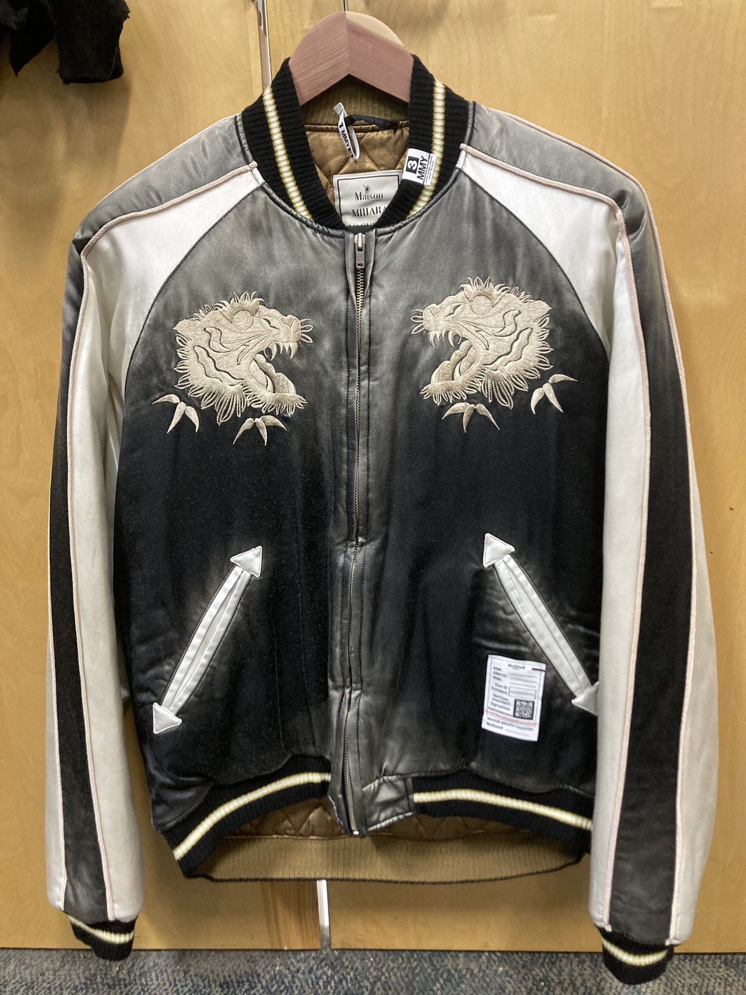 Maison MIHARA YASUHIRO Maison Mihara Yasuhiro Souvenir Jacket / Sukajan Black Size US S / EU 44-46 / 1 - 2 Thumbnail