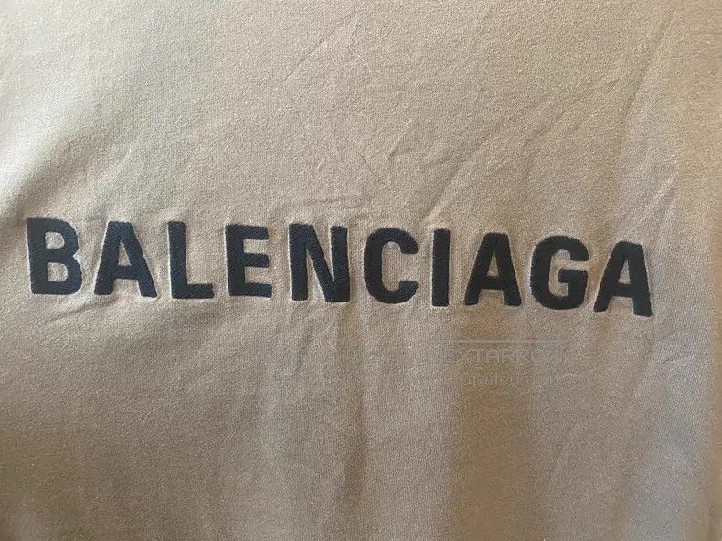Balenciaga Balenciaga Velvet Logo Gray Short Sleeve Size US S / EU 44-46 / 1 - 4 Thumbnail
